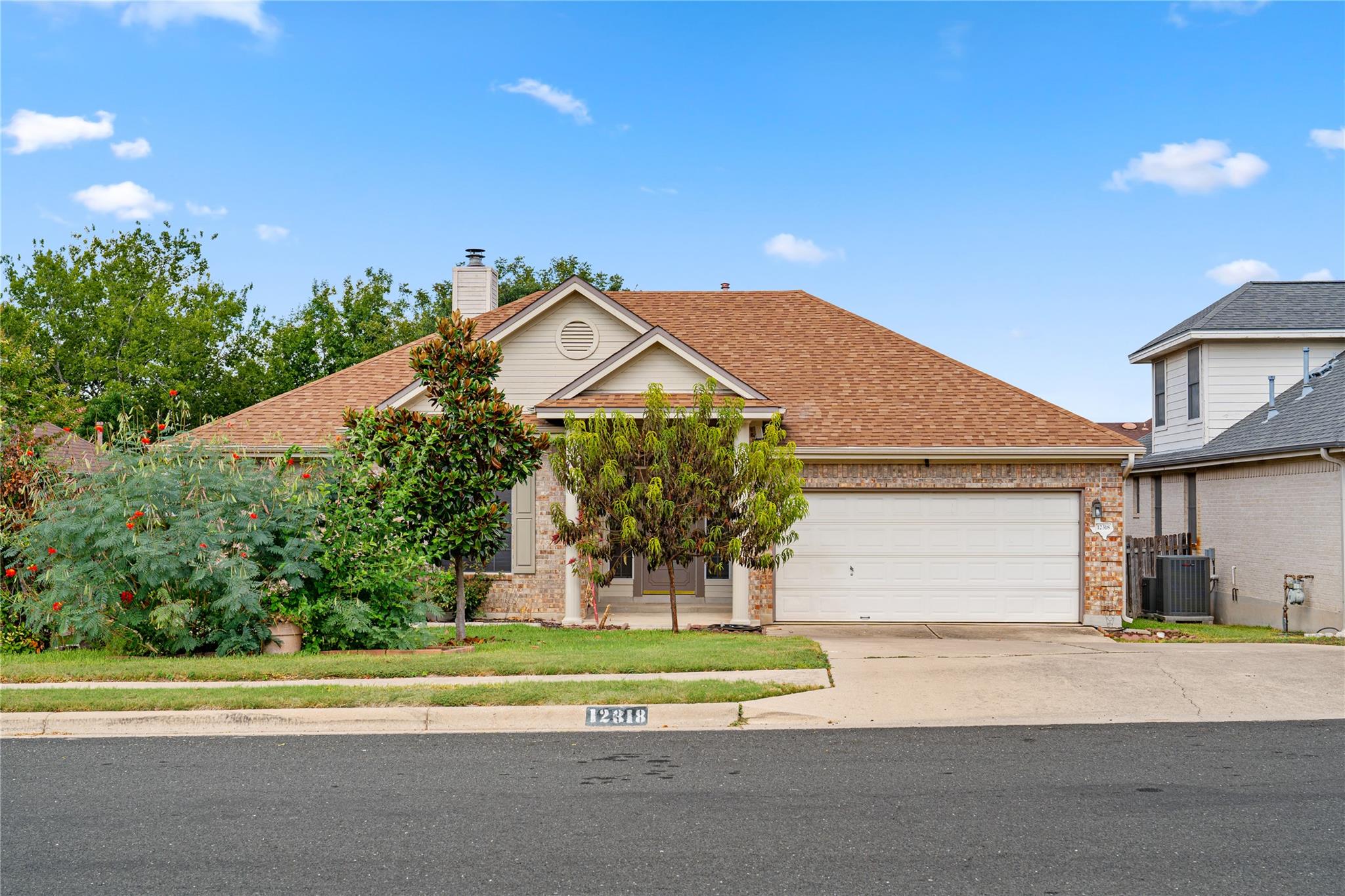 MLS #1928016 image #0