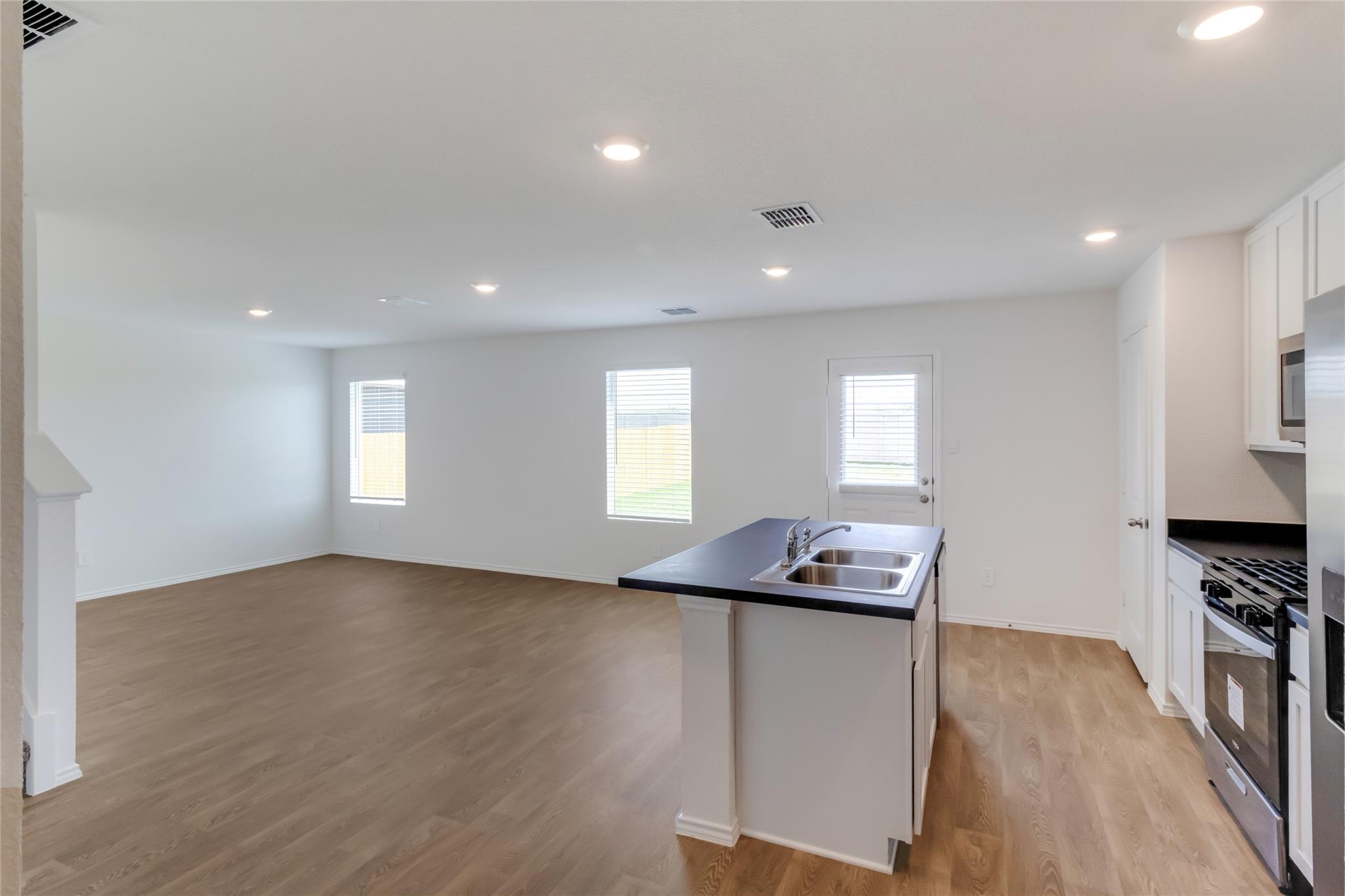 MLS #2299464 image #3