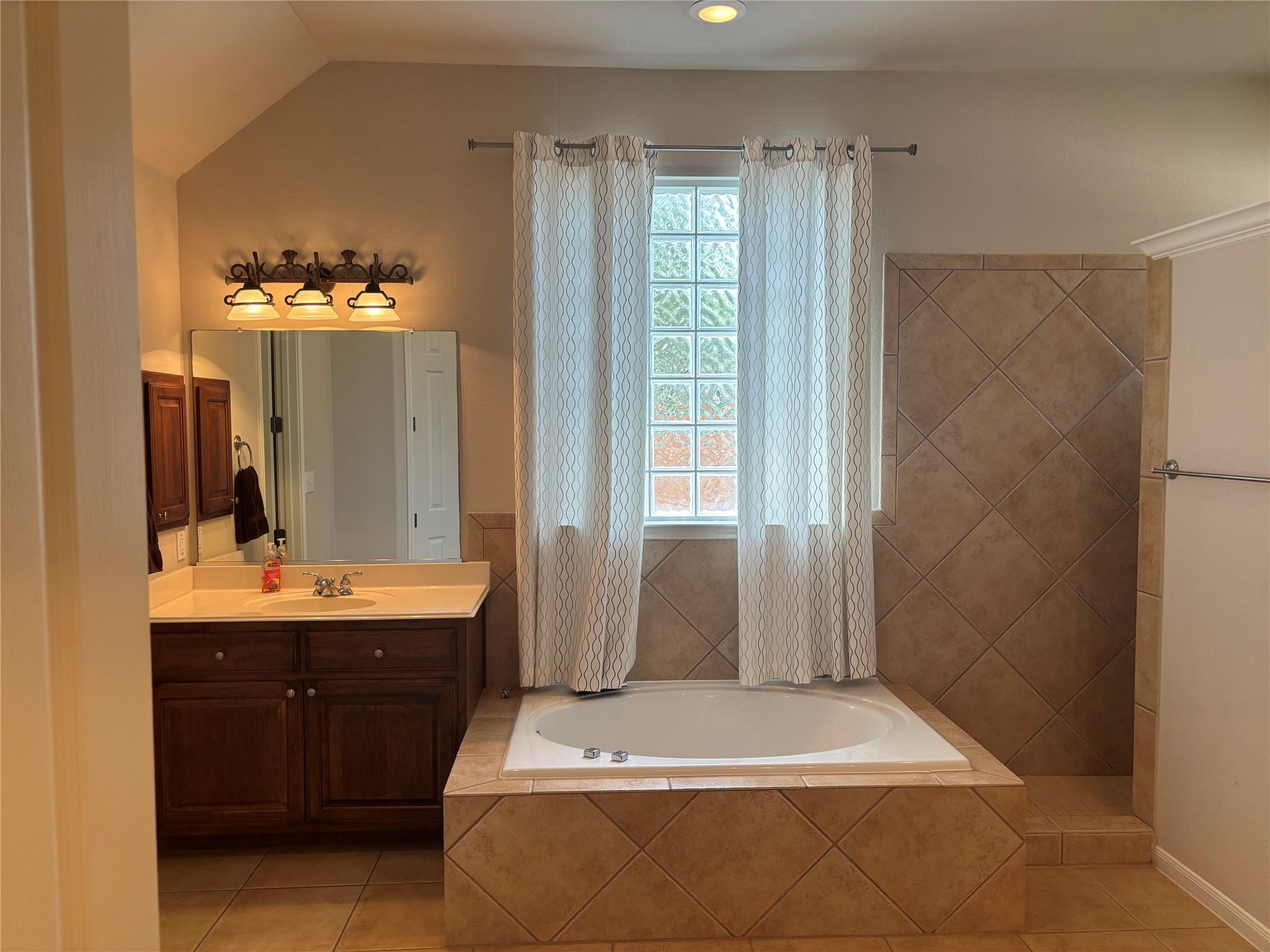 MLS #2558125 image #13