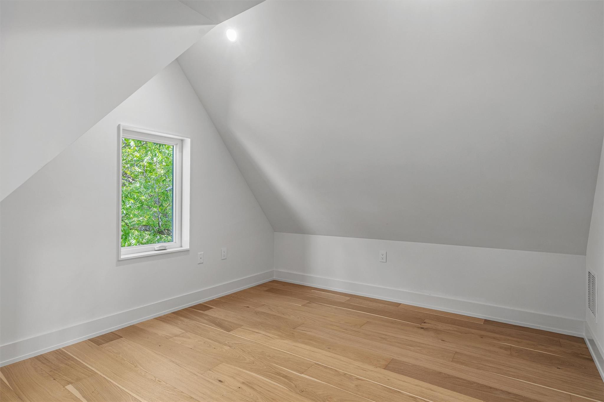 MLS #3814968 image #24