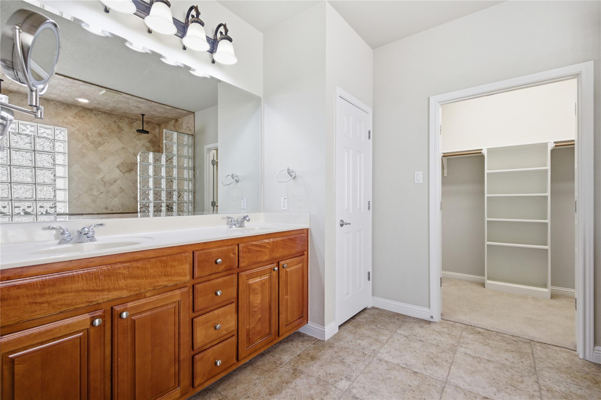 MLS #5688866 image #17