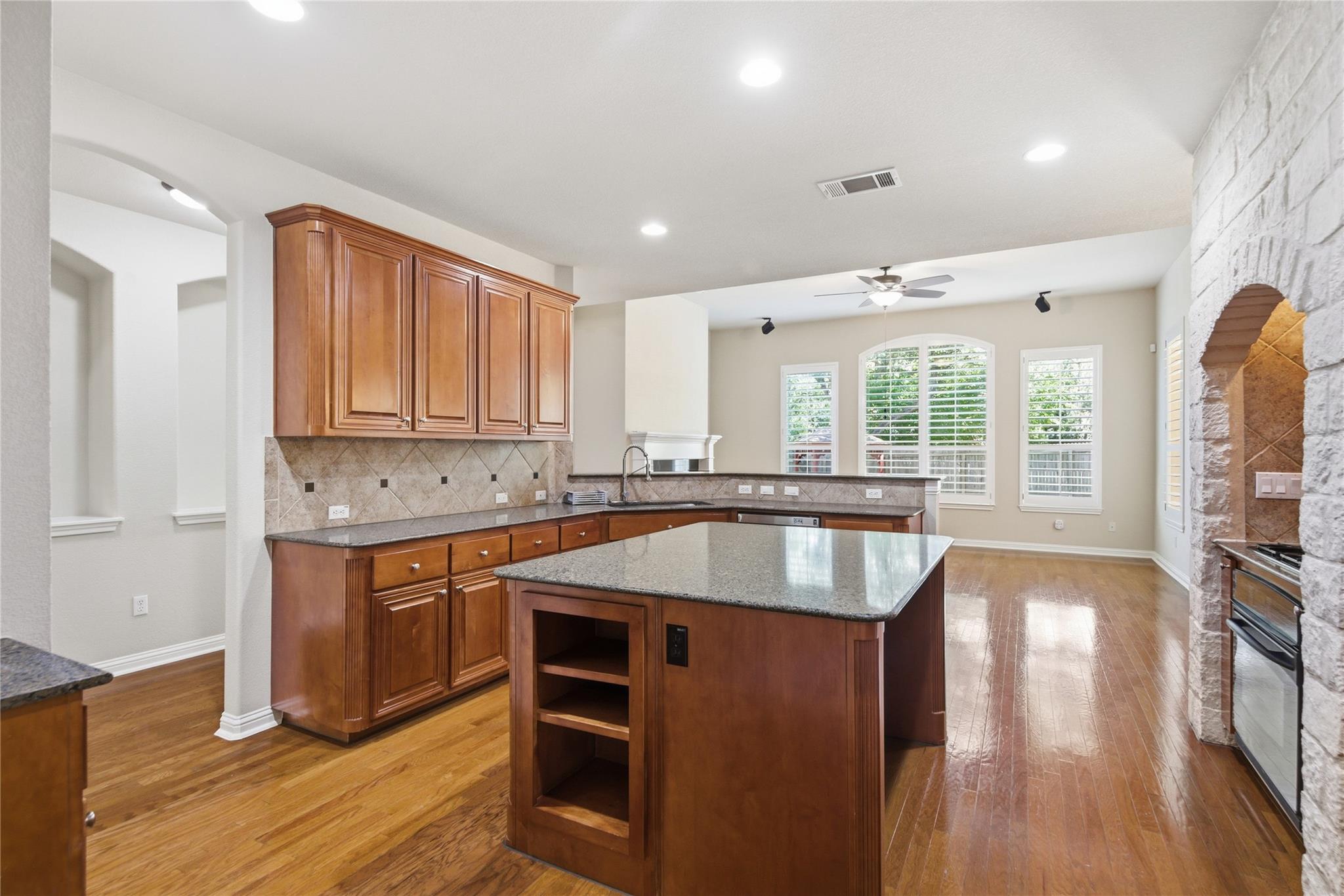 MLS #5688866 image #9