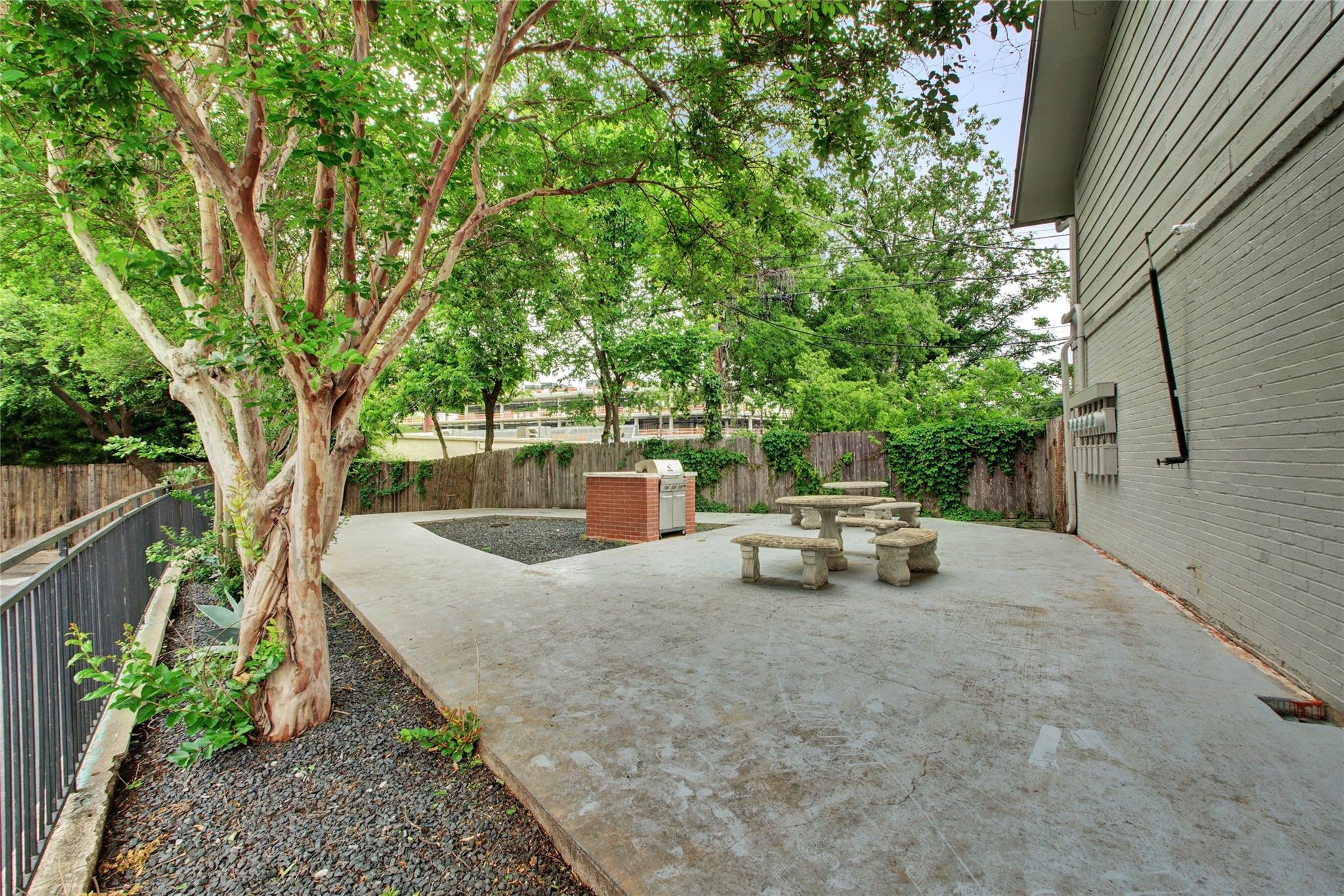 MLS #7998520 img 0