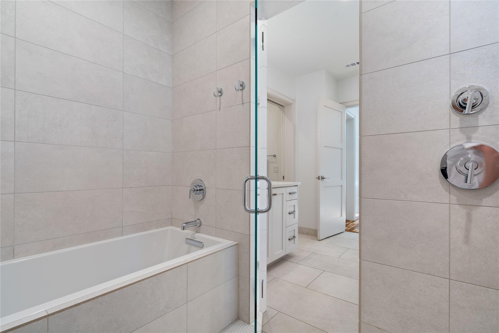 MLS #8236895 image #21