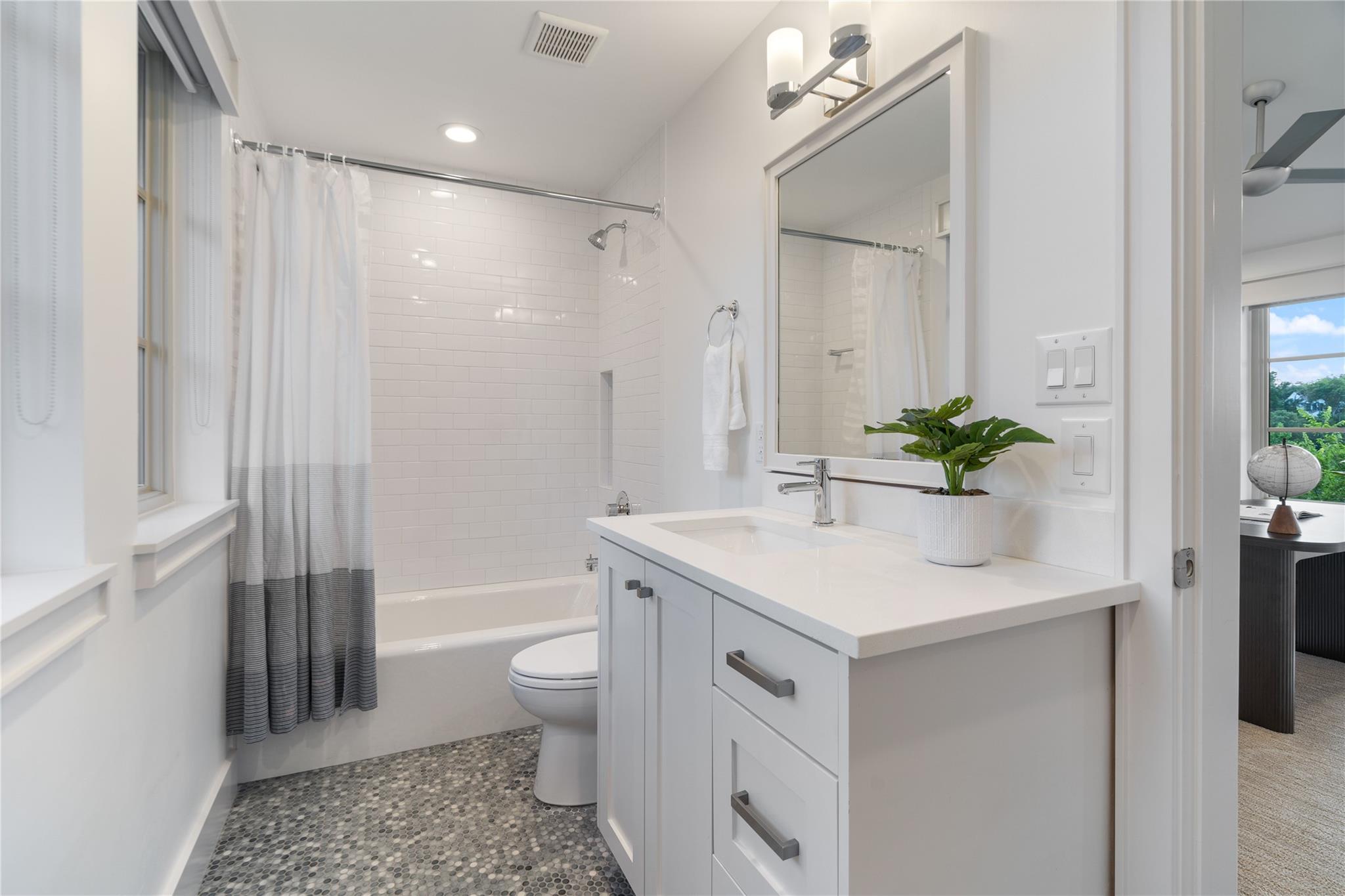 MLS #8236895 image #26