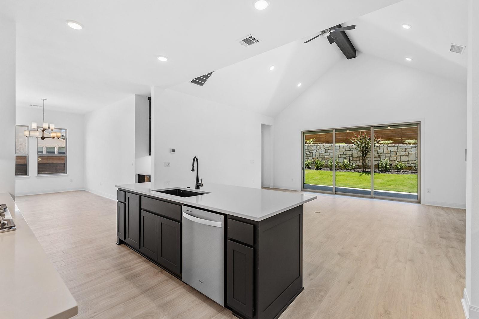 MLS #8389921 image #16