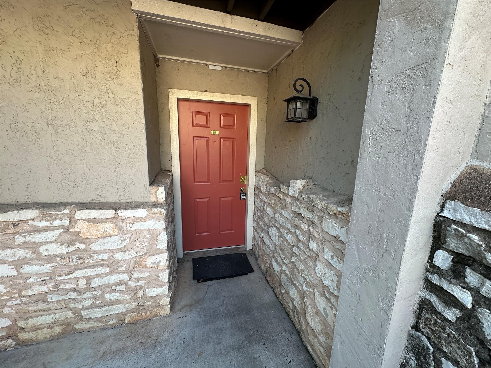MLS #9353926 img 0