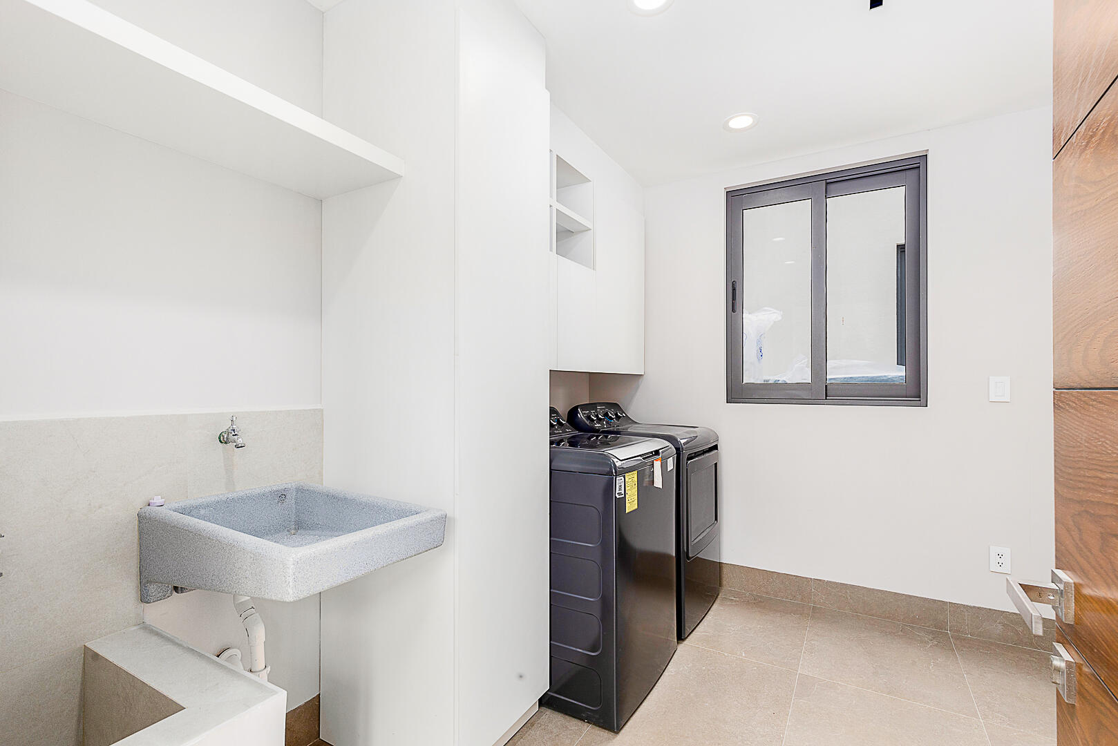 MLS #24-1912 image #20