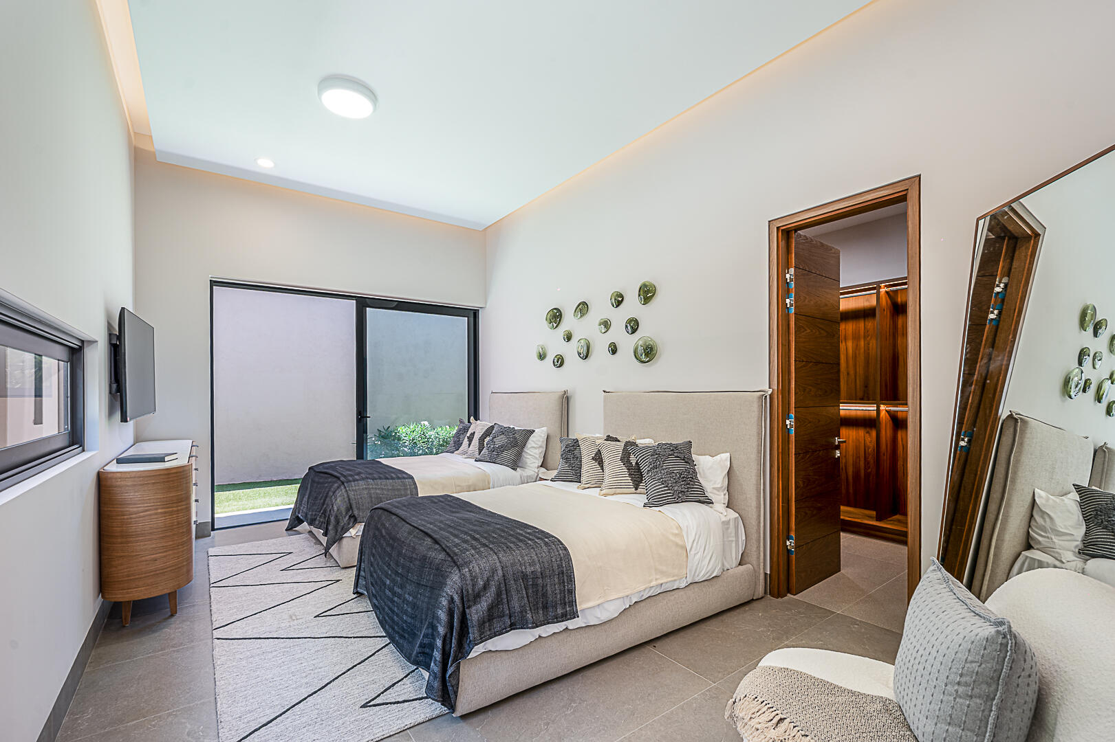 MLS #24-1912 image #22