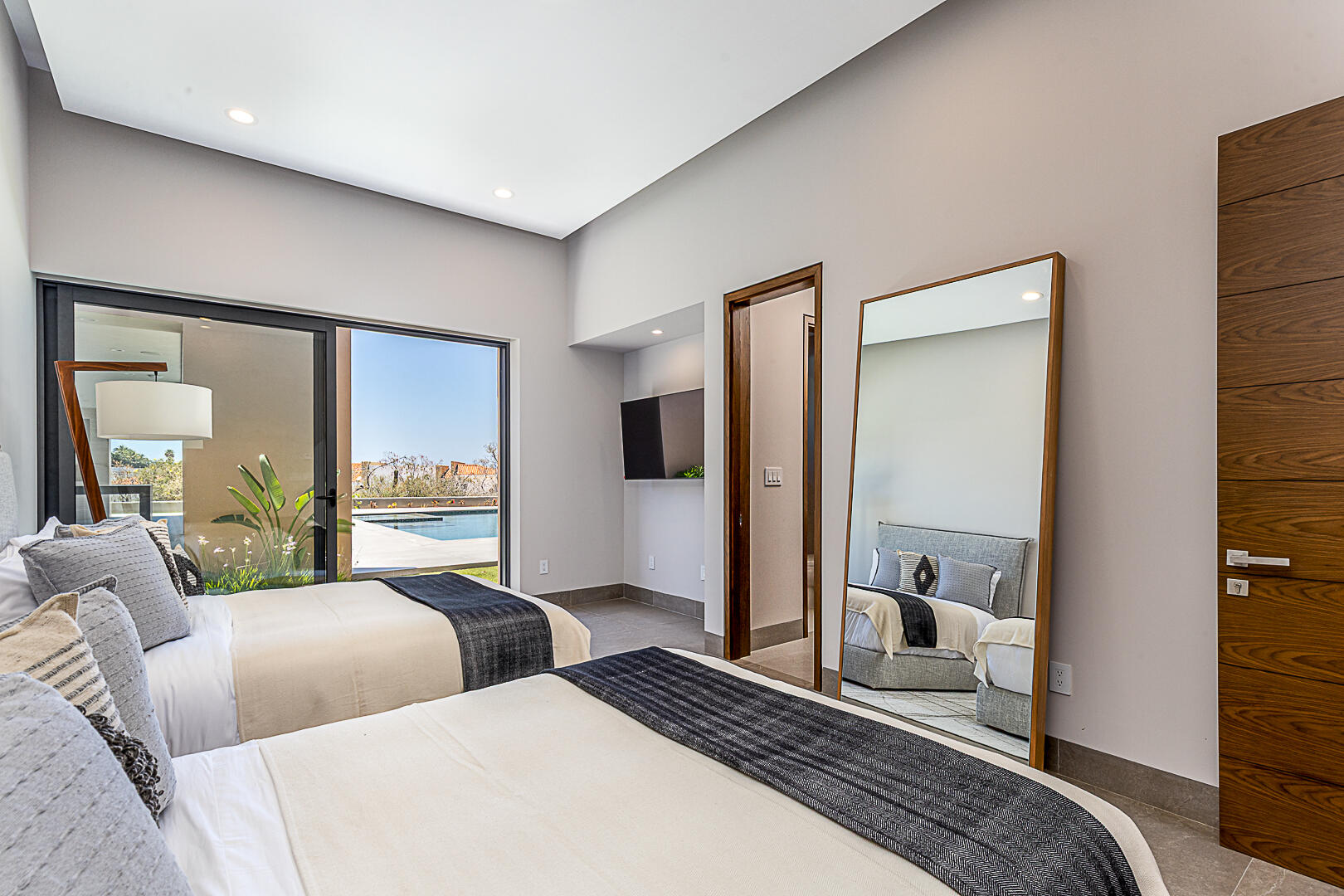 MLS #24-1912 image #25