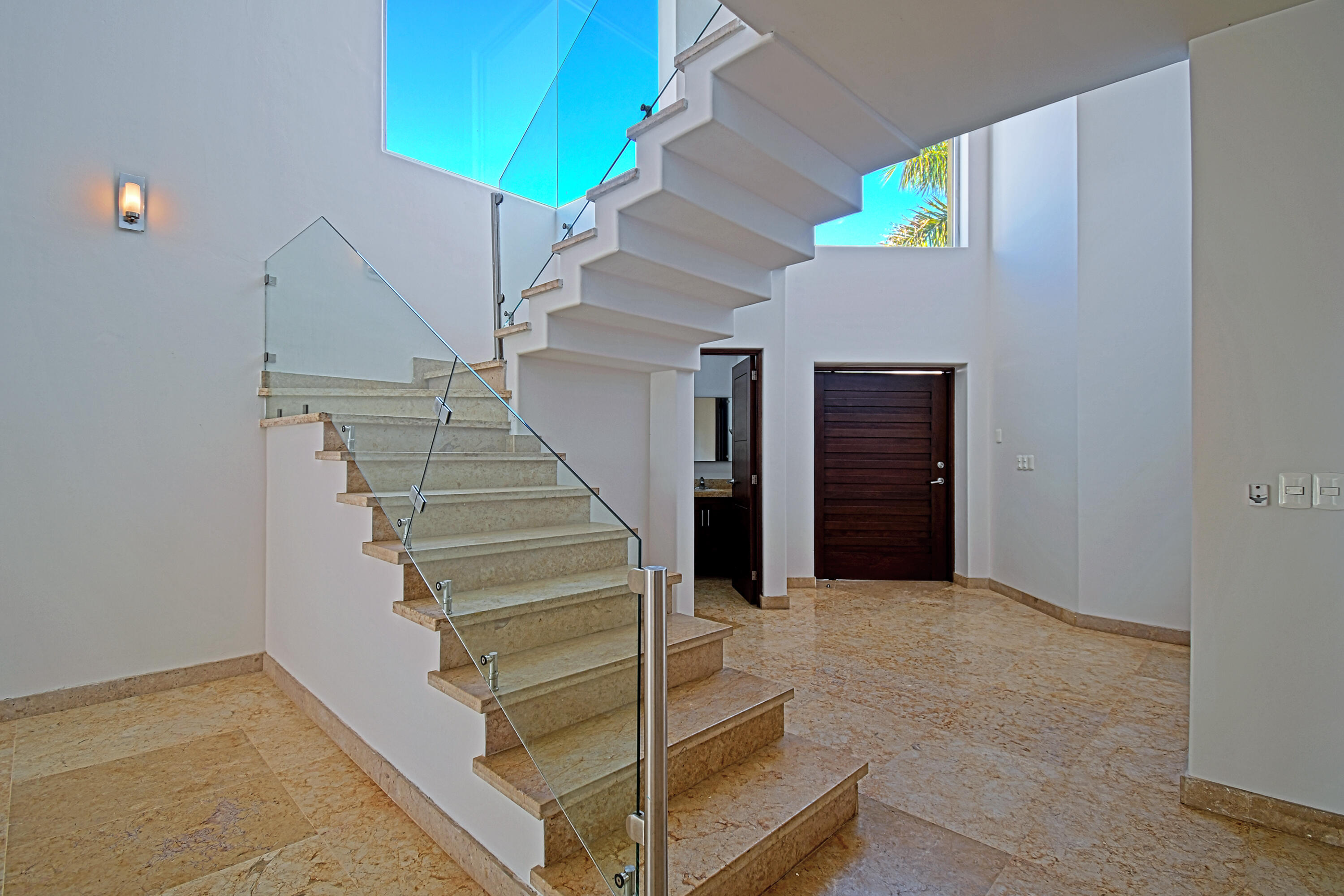 MLS #24-4387 img 2