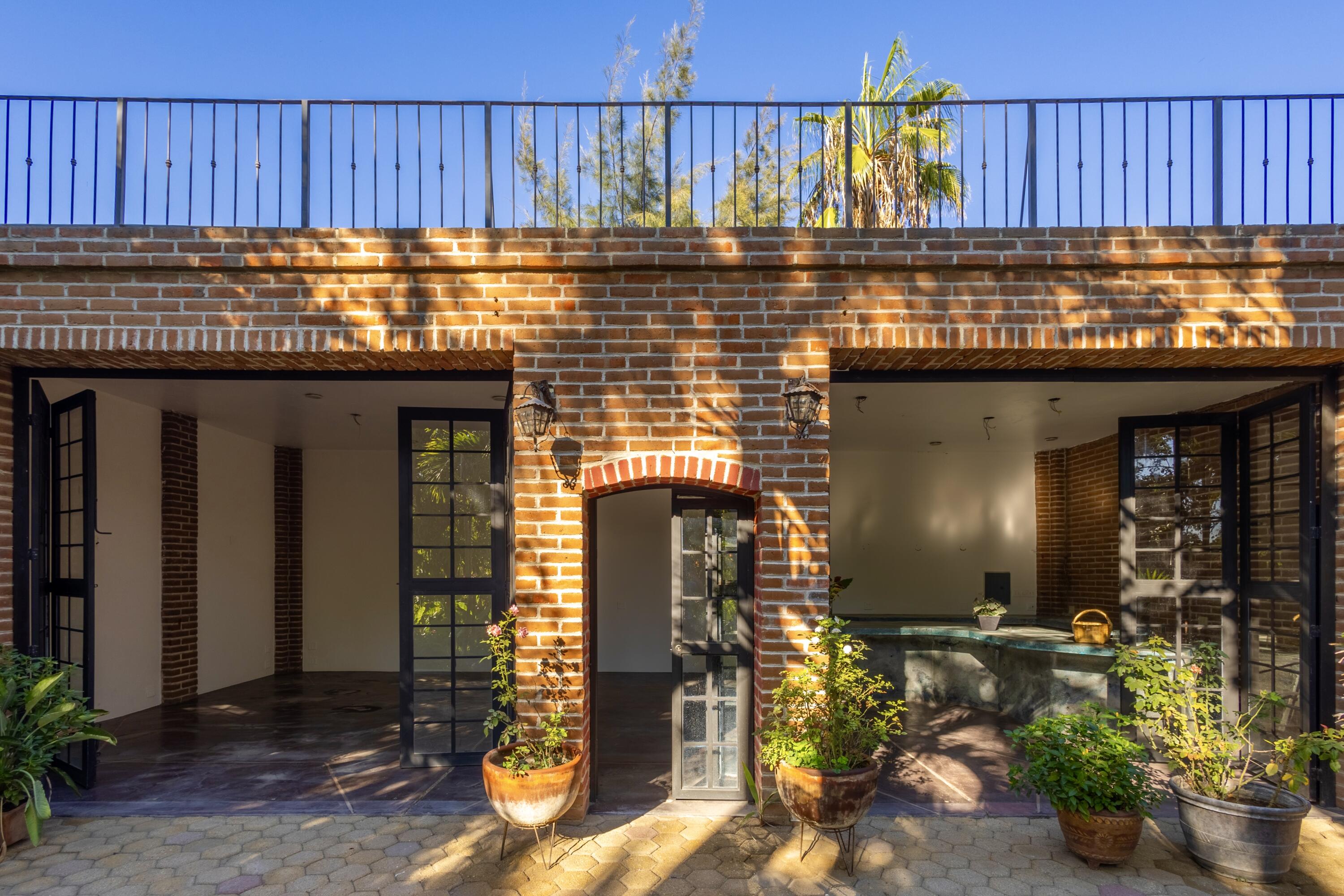 MLS #24-4621 image #2