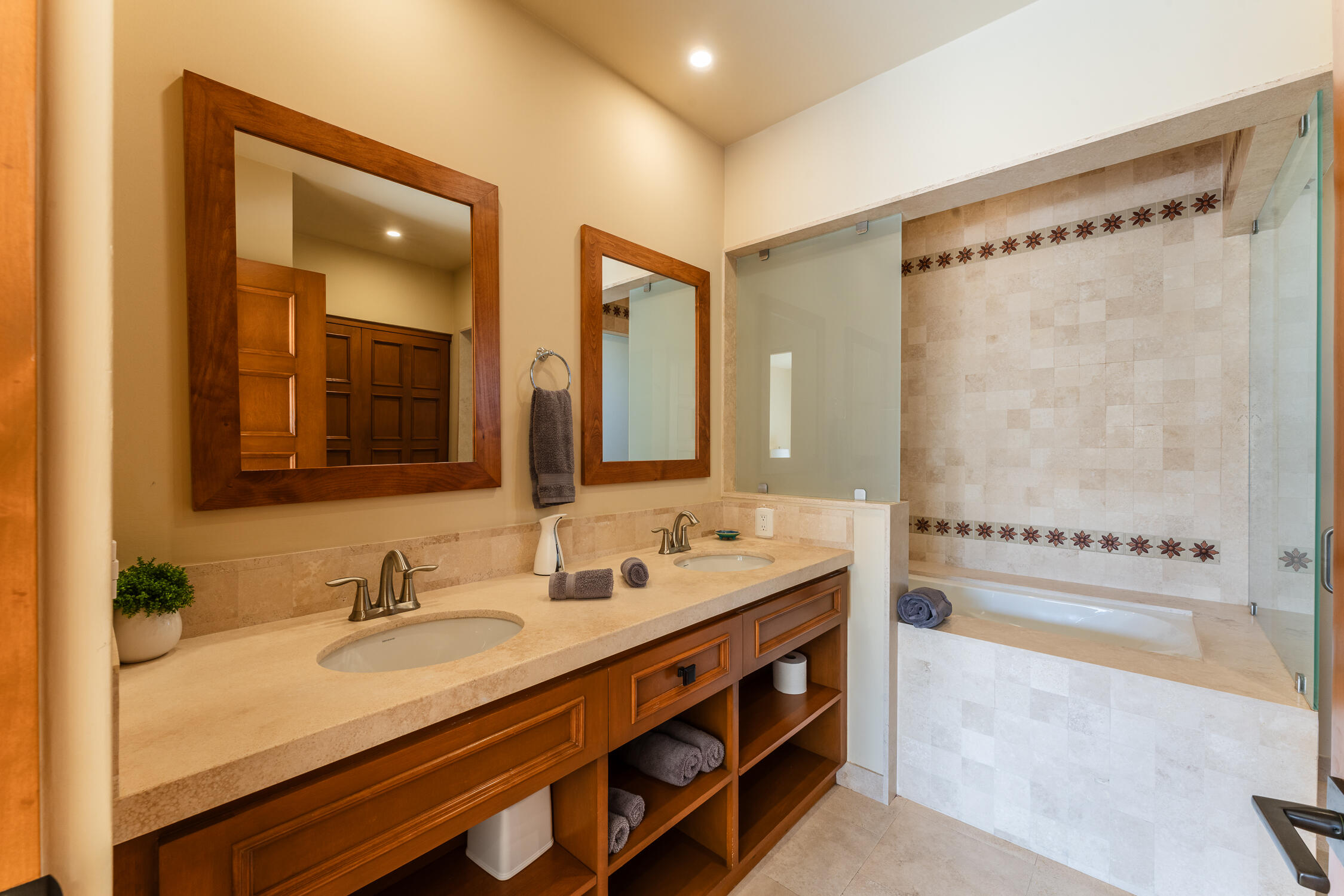 MLS #24-5792 image #19