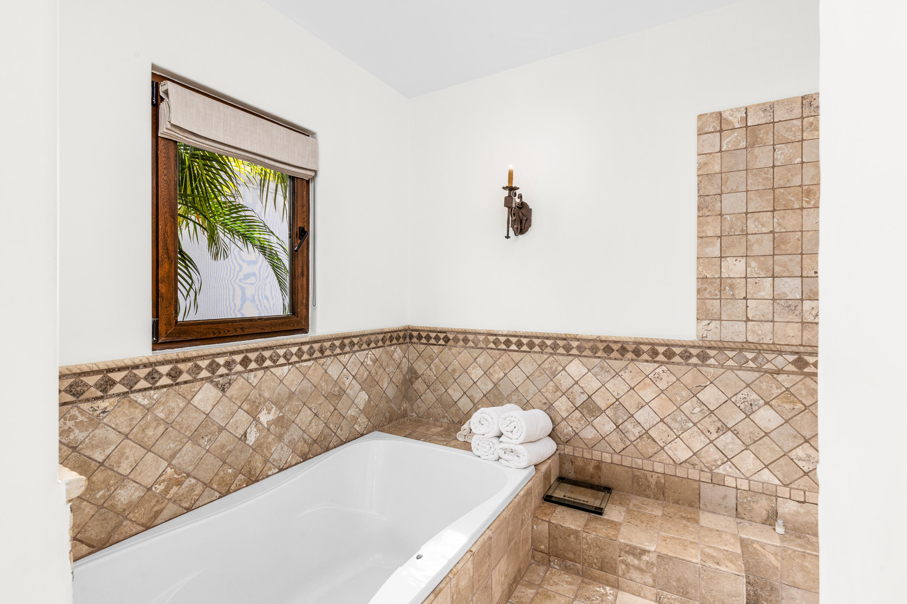 MLS #24-5848 image #17