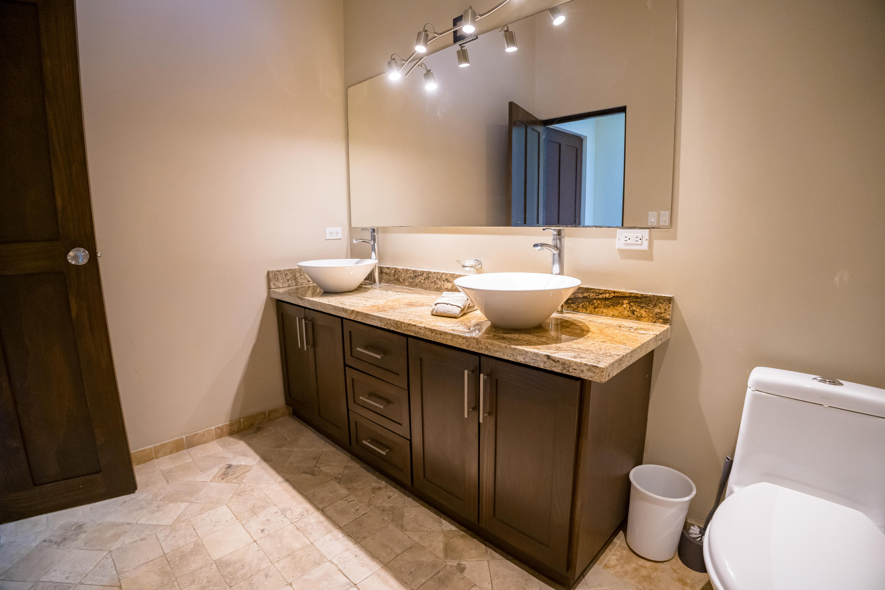 MLS #24-5889 image #40