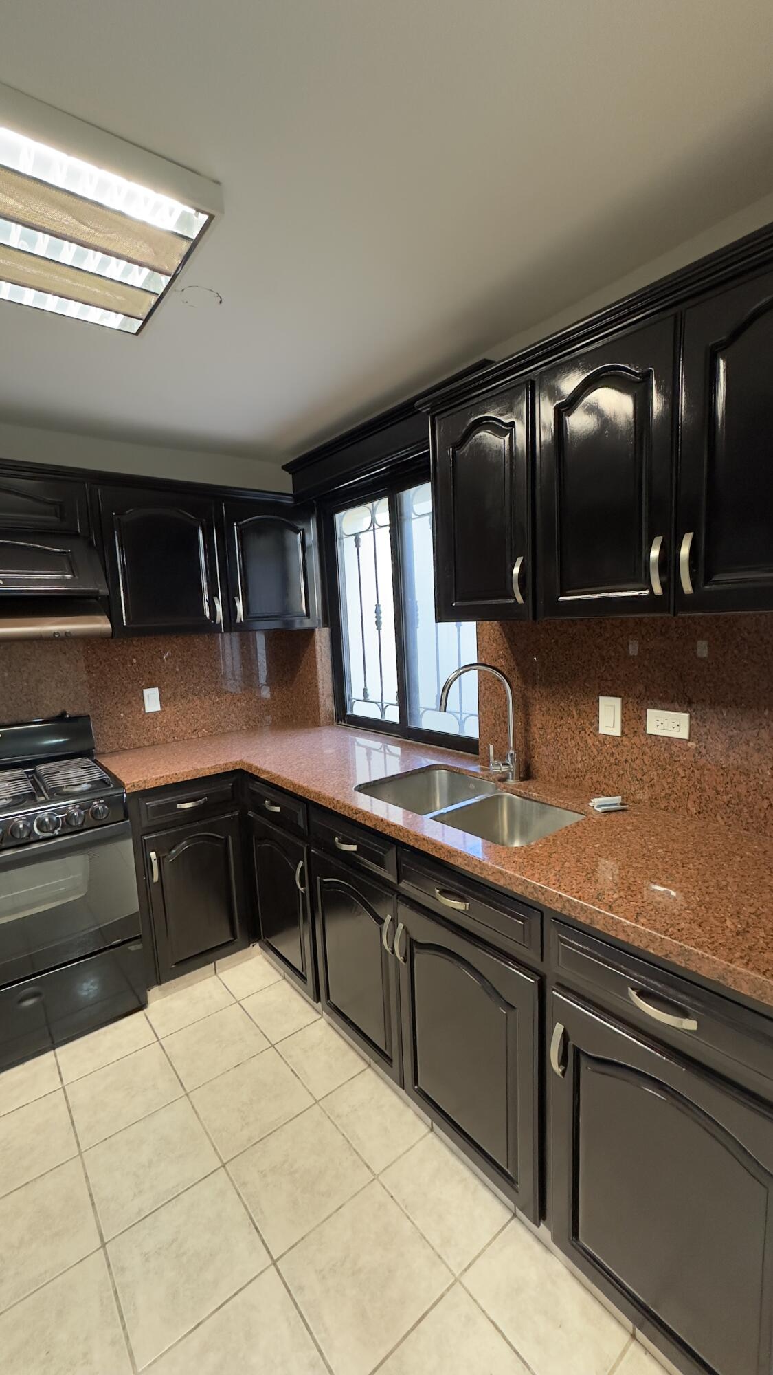 MLS #24-5893 image #5