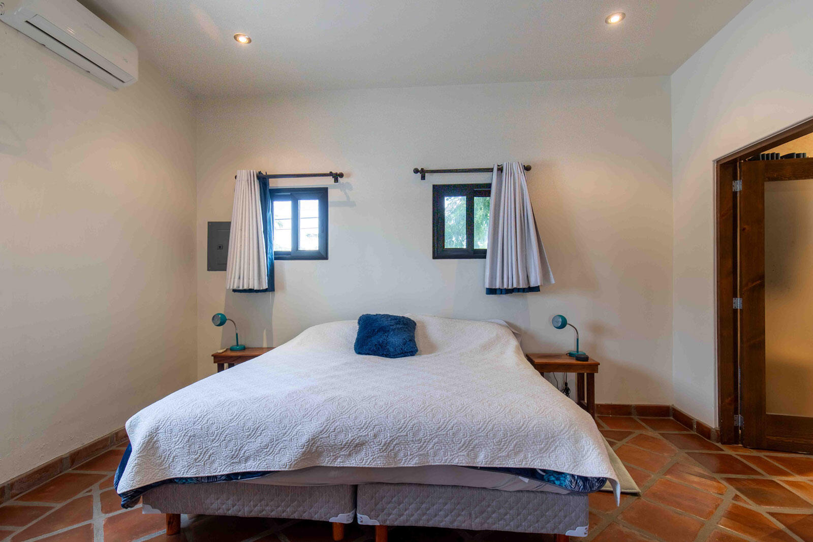 MLS #24-744 image #16