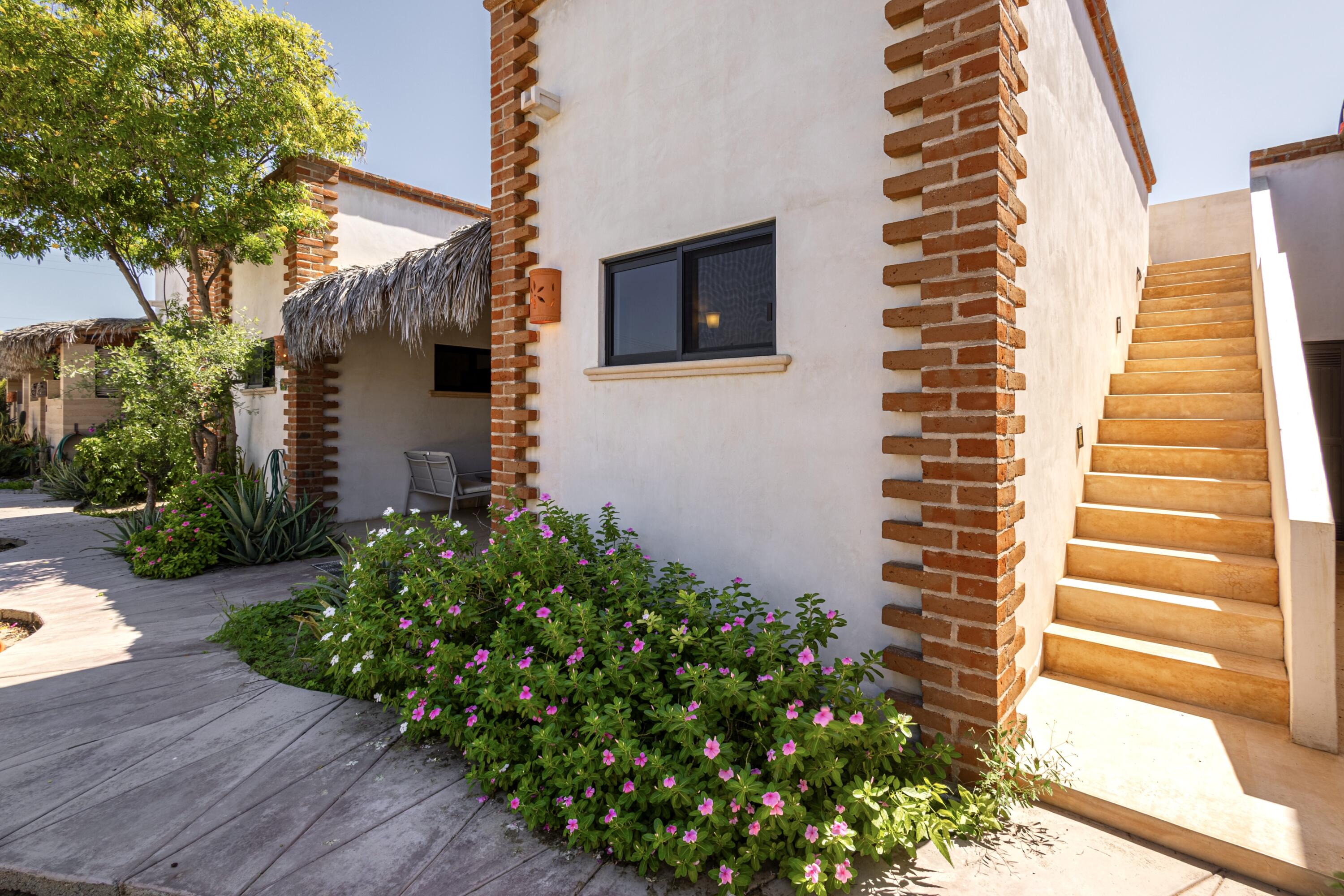 MLS #25-1009 image #16