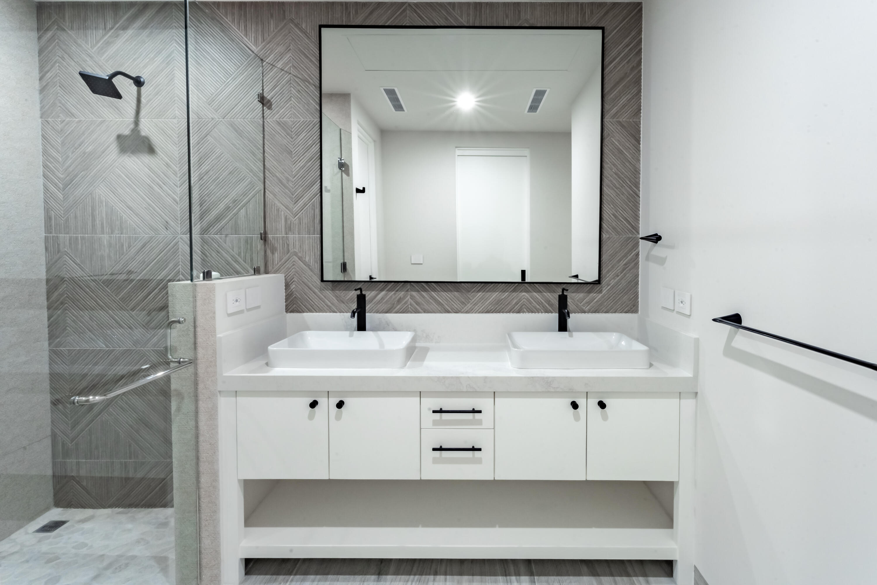 MLS #25-1169 image #51