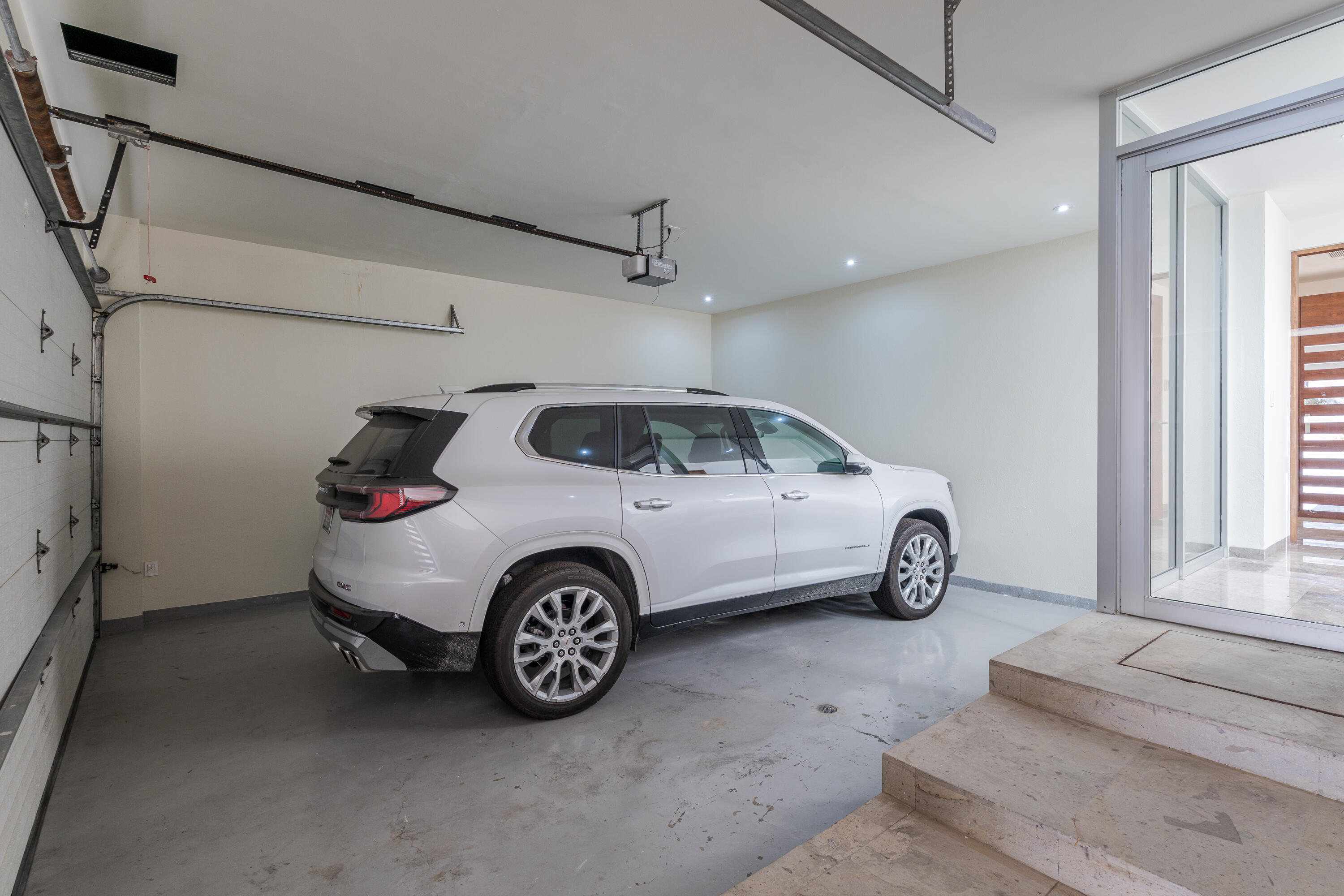 MLS #25-1389 image #52