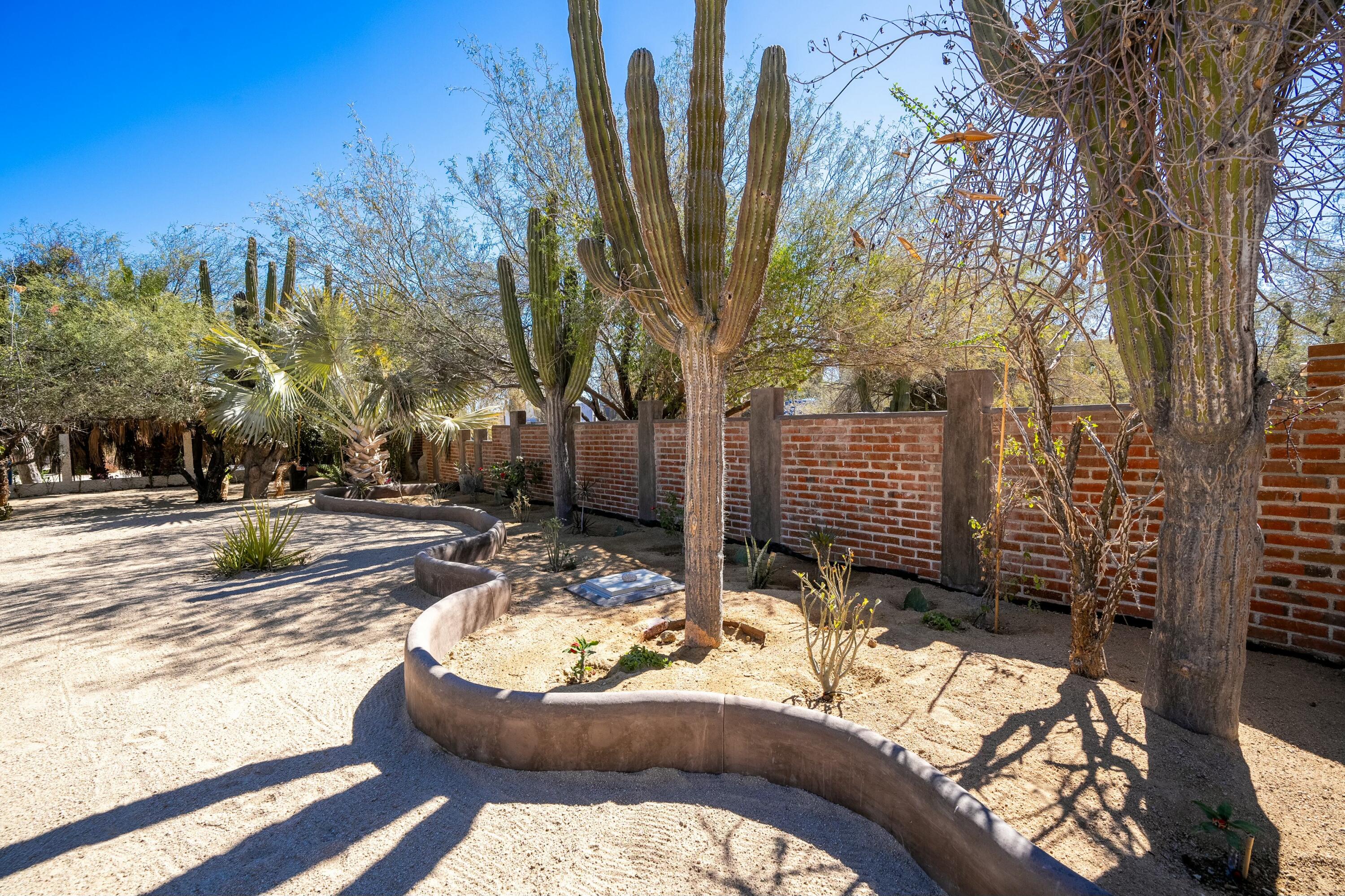 MLS #25-1400 image #45