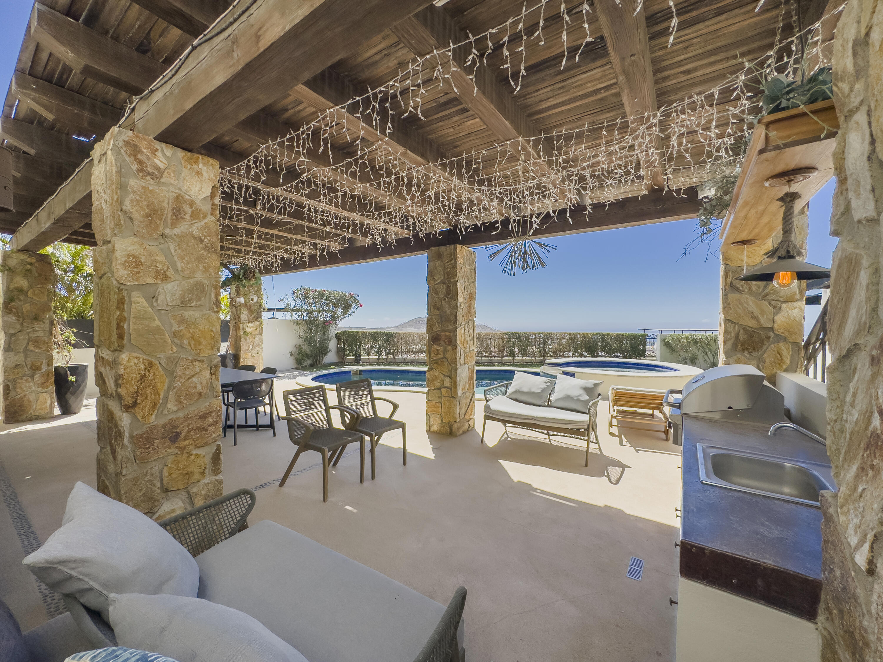 MLS #25-1537 image #2