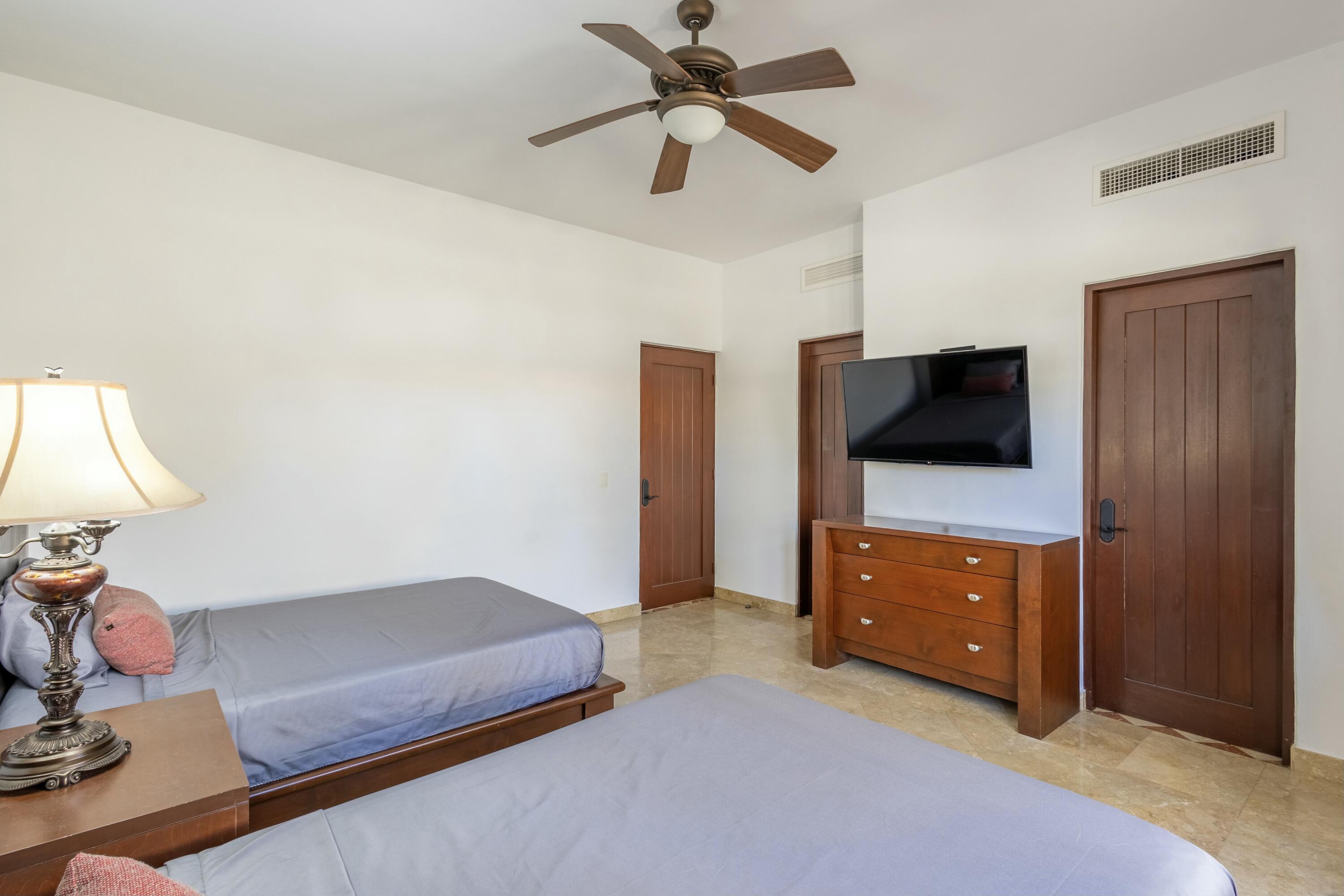 MLS #25-1547 image #31