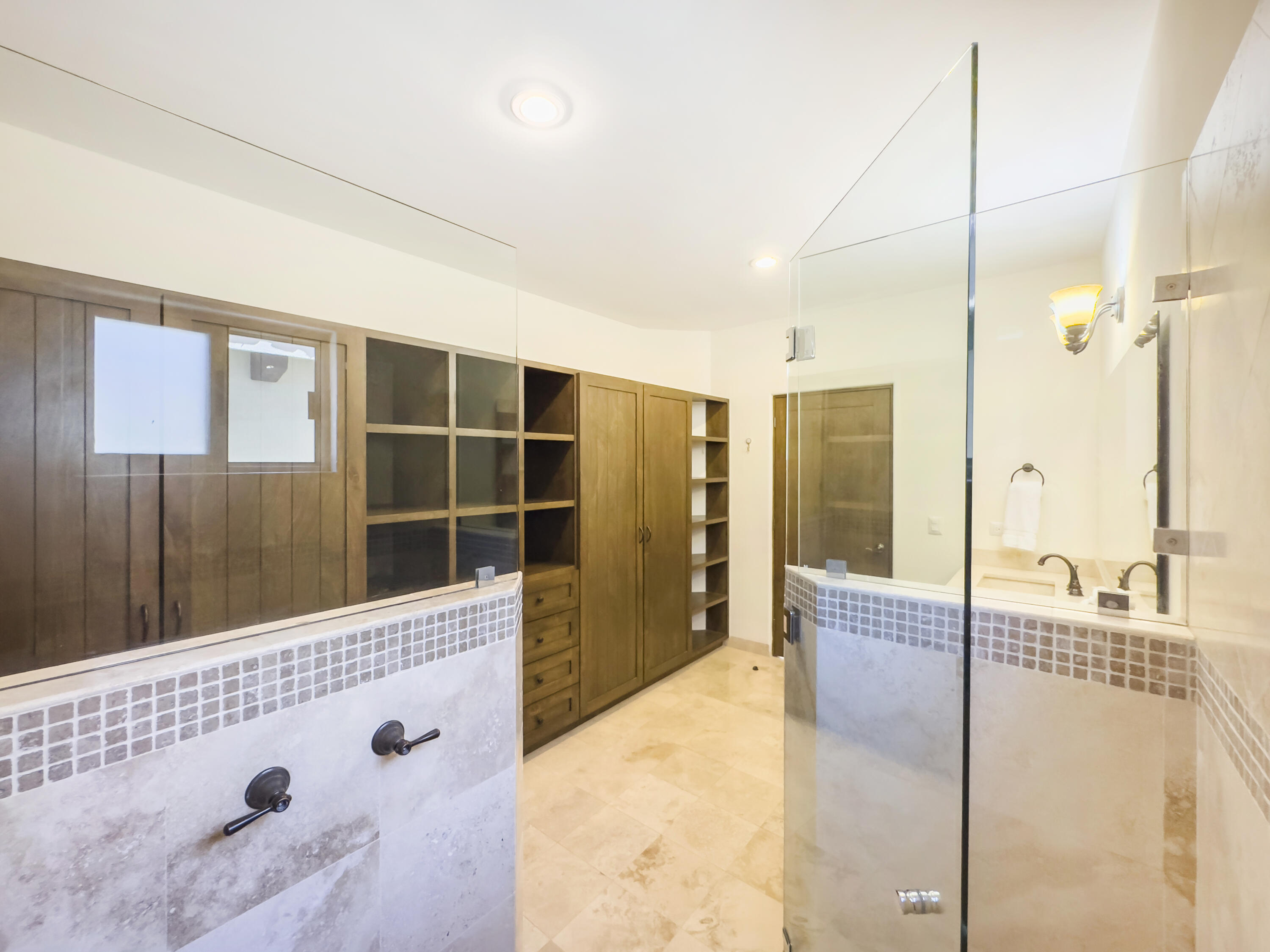 MLS #25-1556 image #15