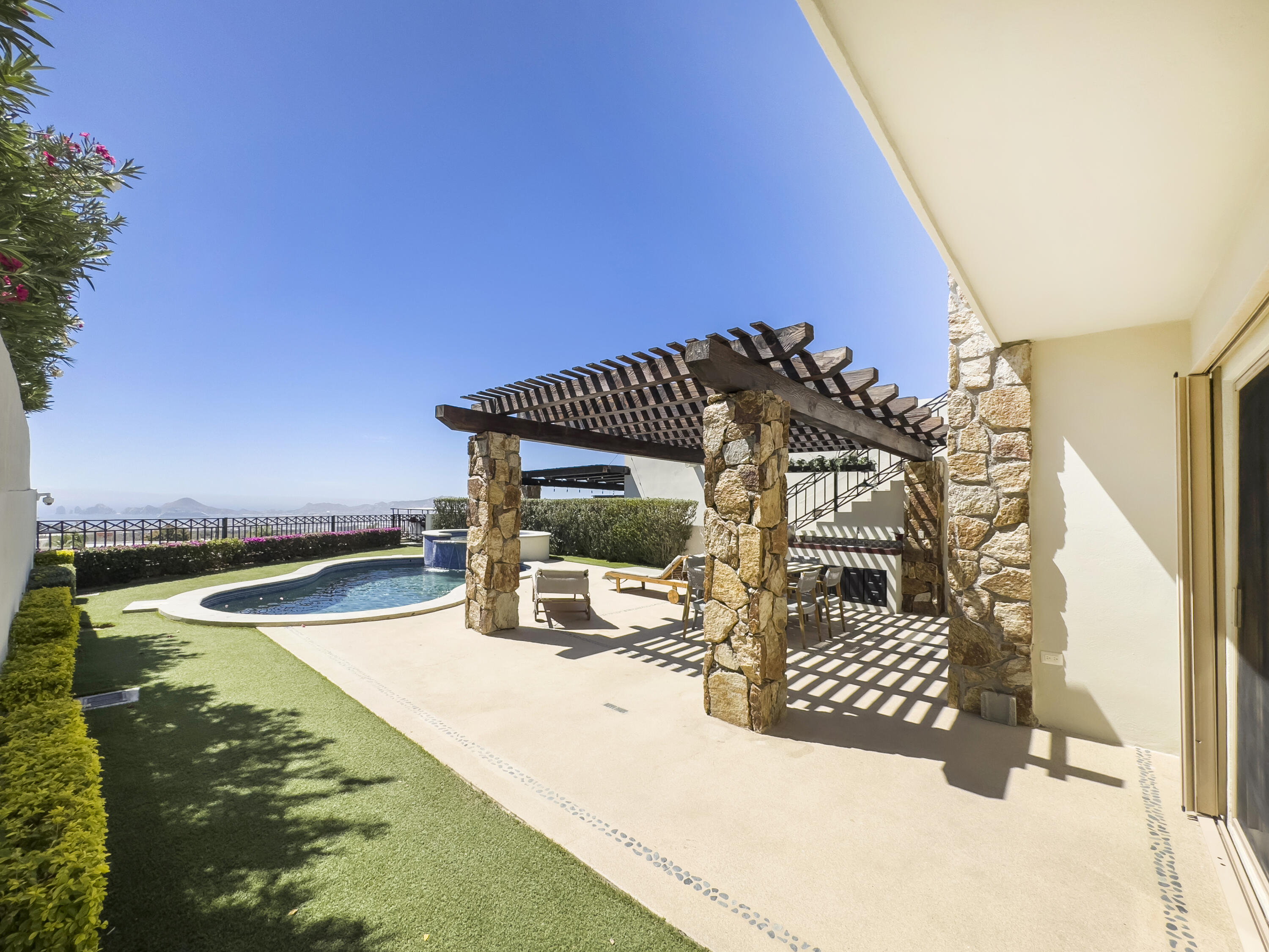 MLS #25-1556 image #9