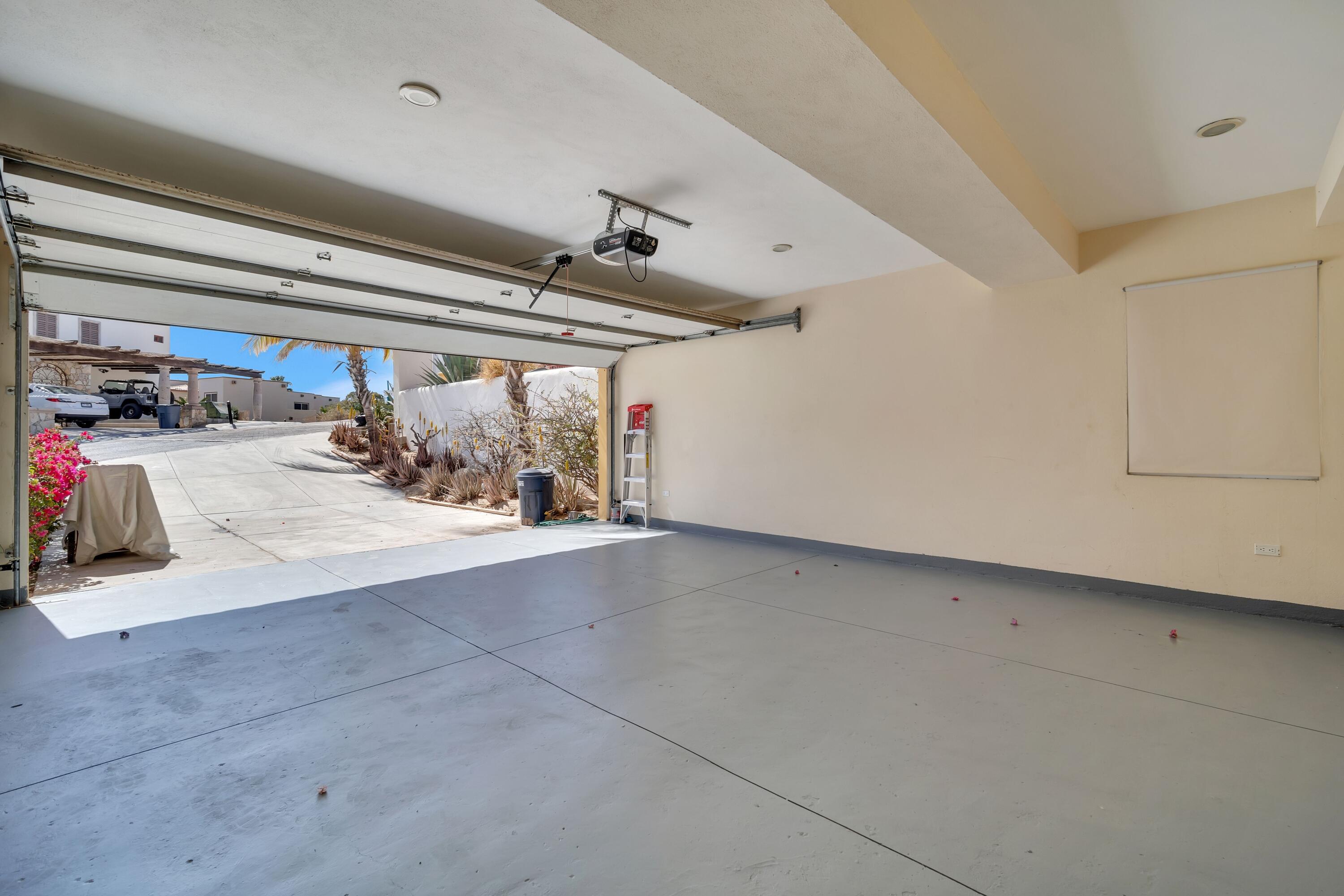 MLS #25-1651 image #1