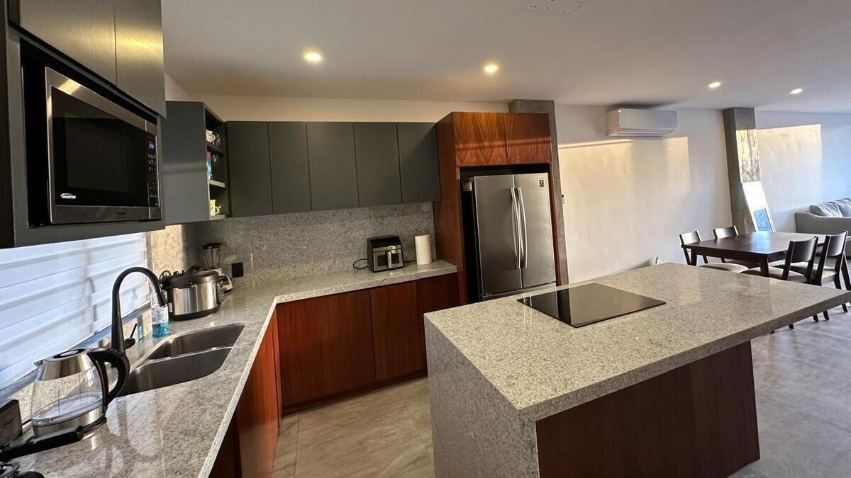 MLS #25-1700 image #2