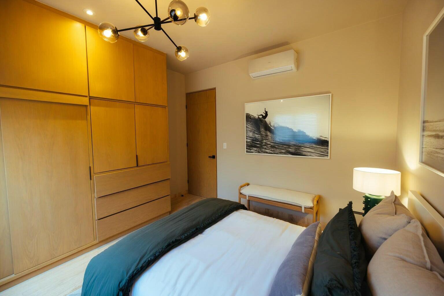 MLS #25-1952 image #13