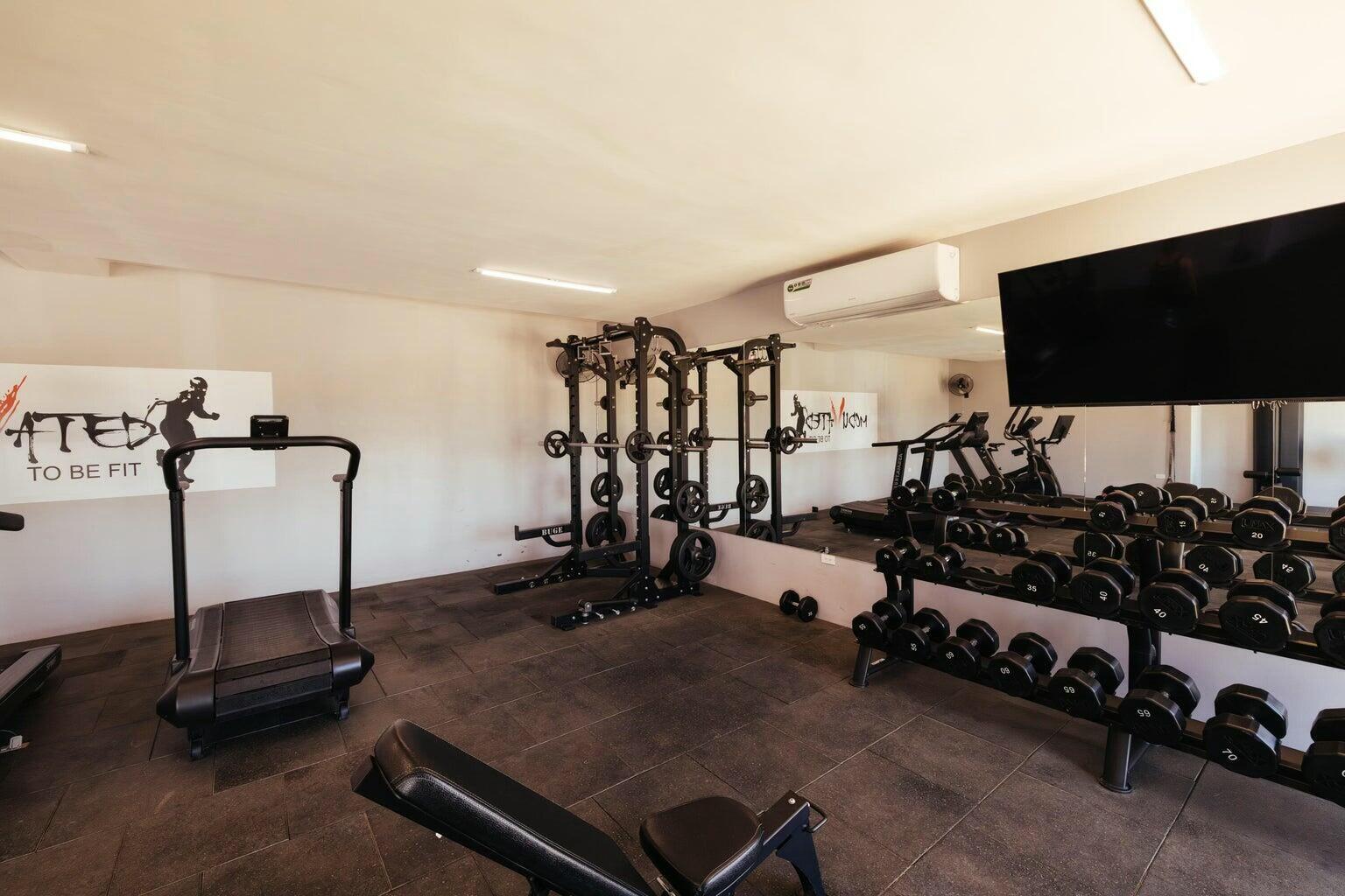 MLS #25-1952 image #39