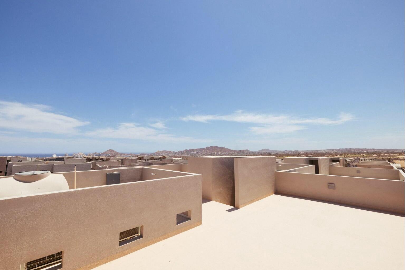 MLS #25-1952 image #42