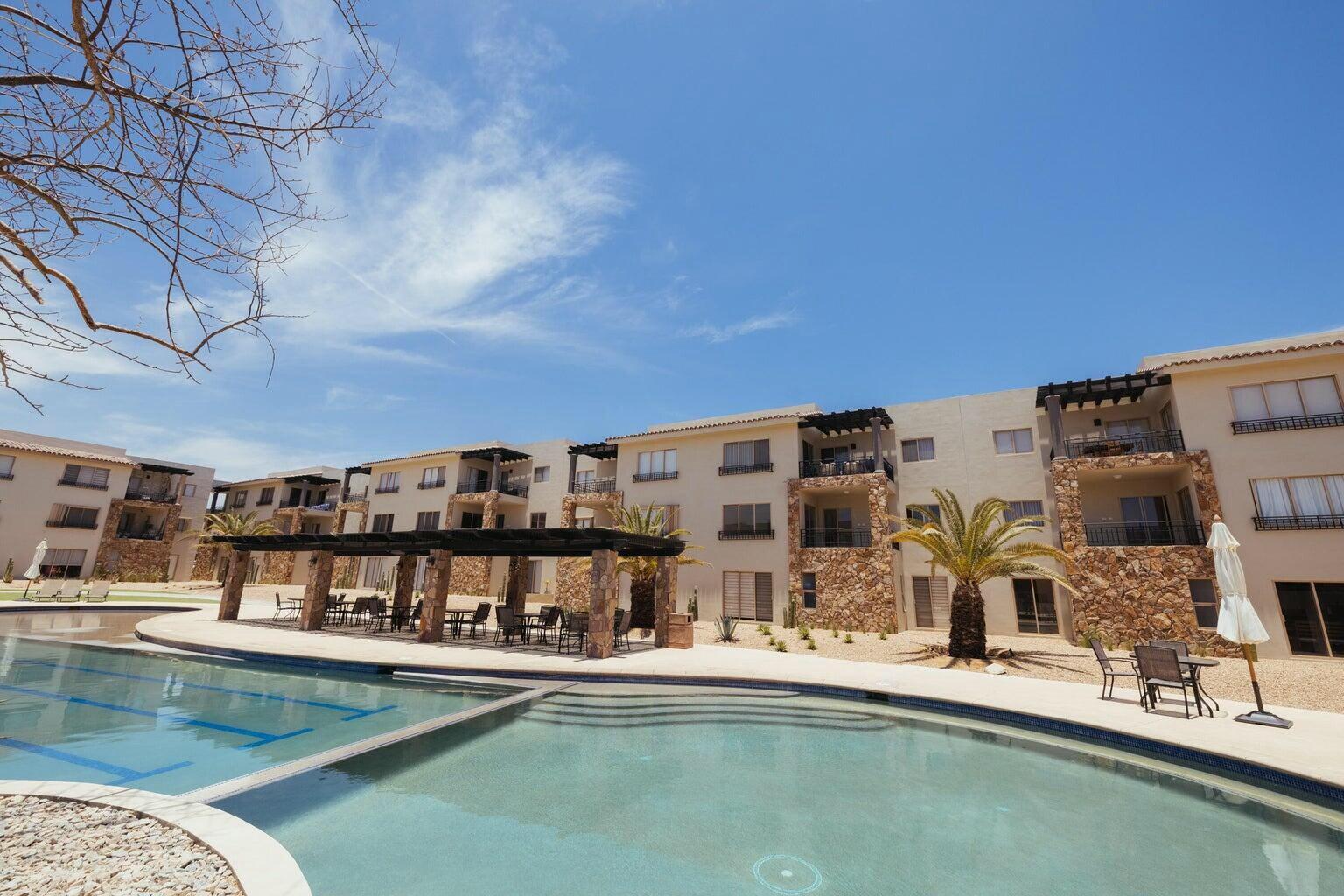 MLS #25-1952 image #46