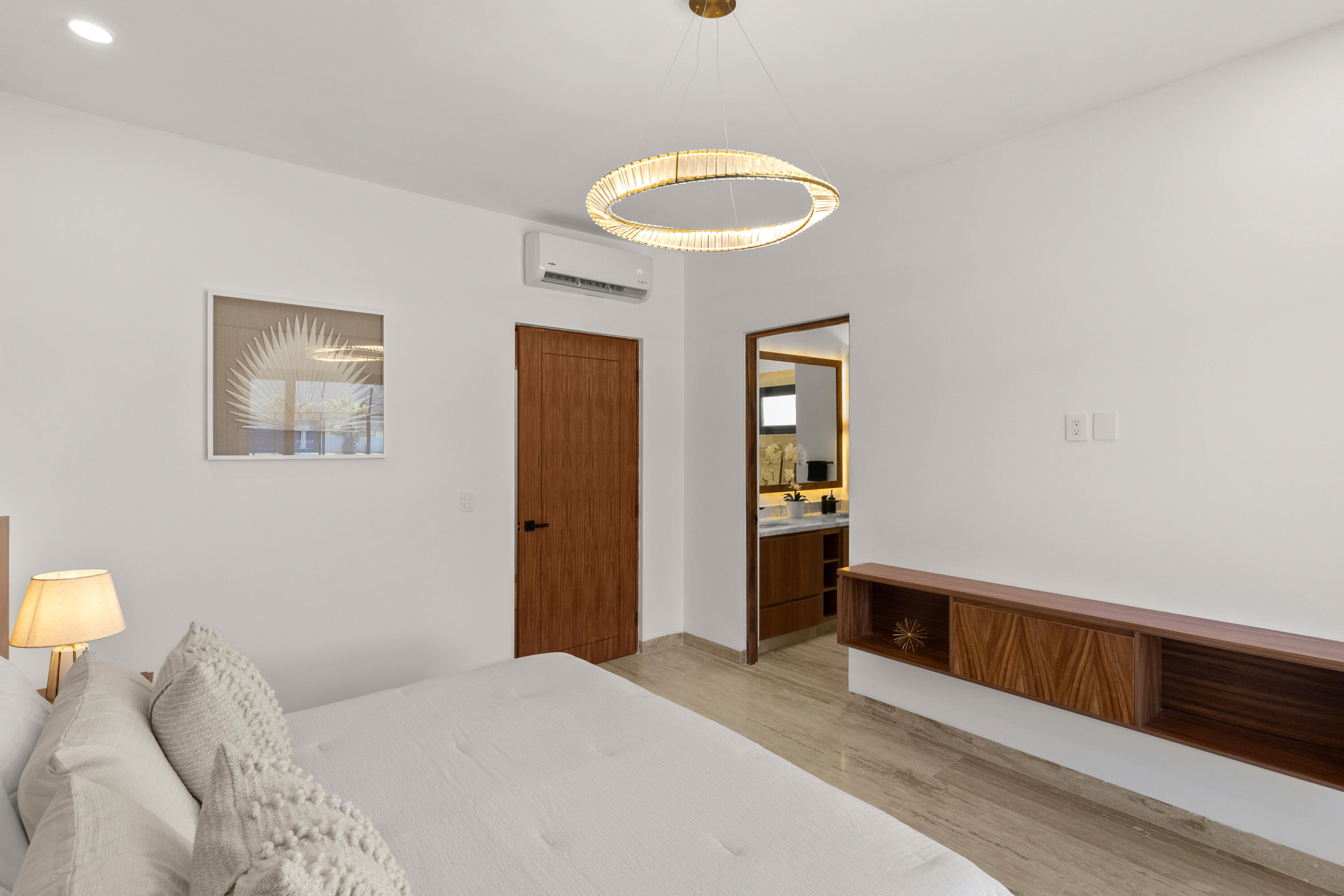 MLS #25-1980 image #15