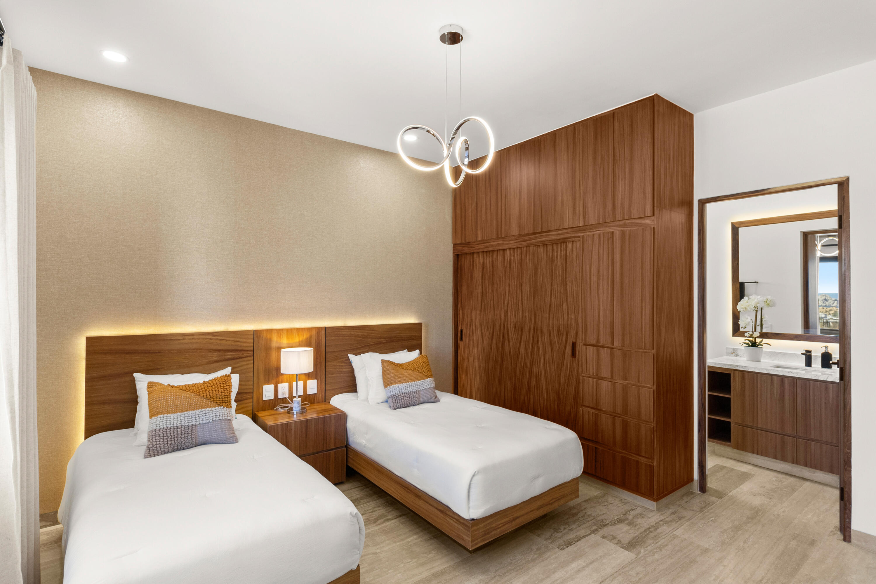 MLS #25-1980 image #8