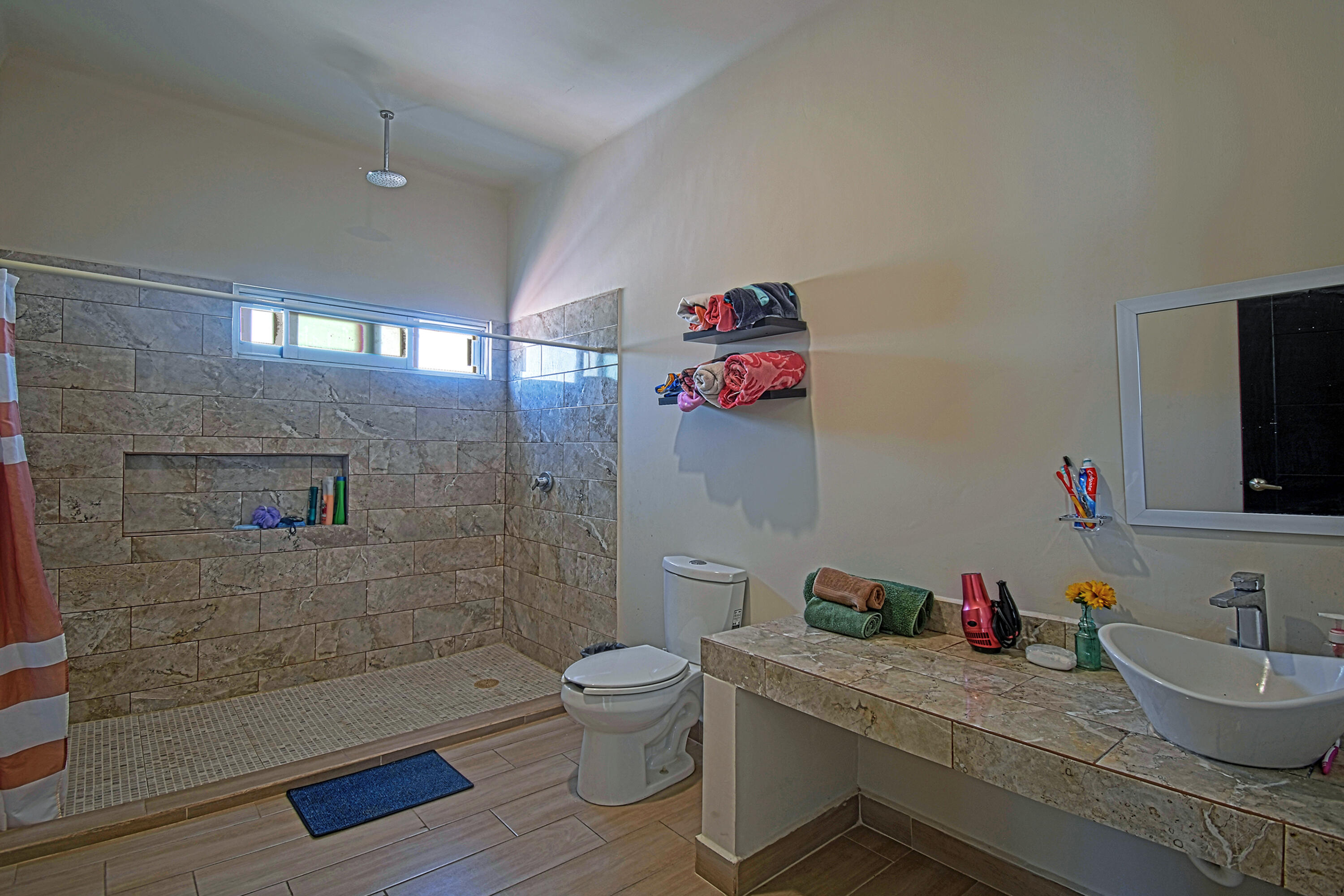 MLS #25-1989 image #15