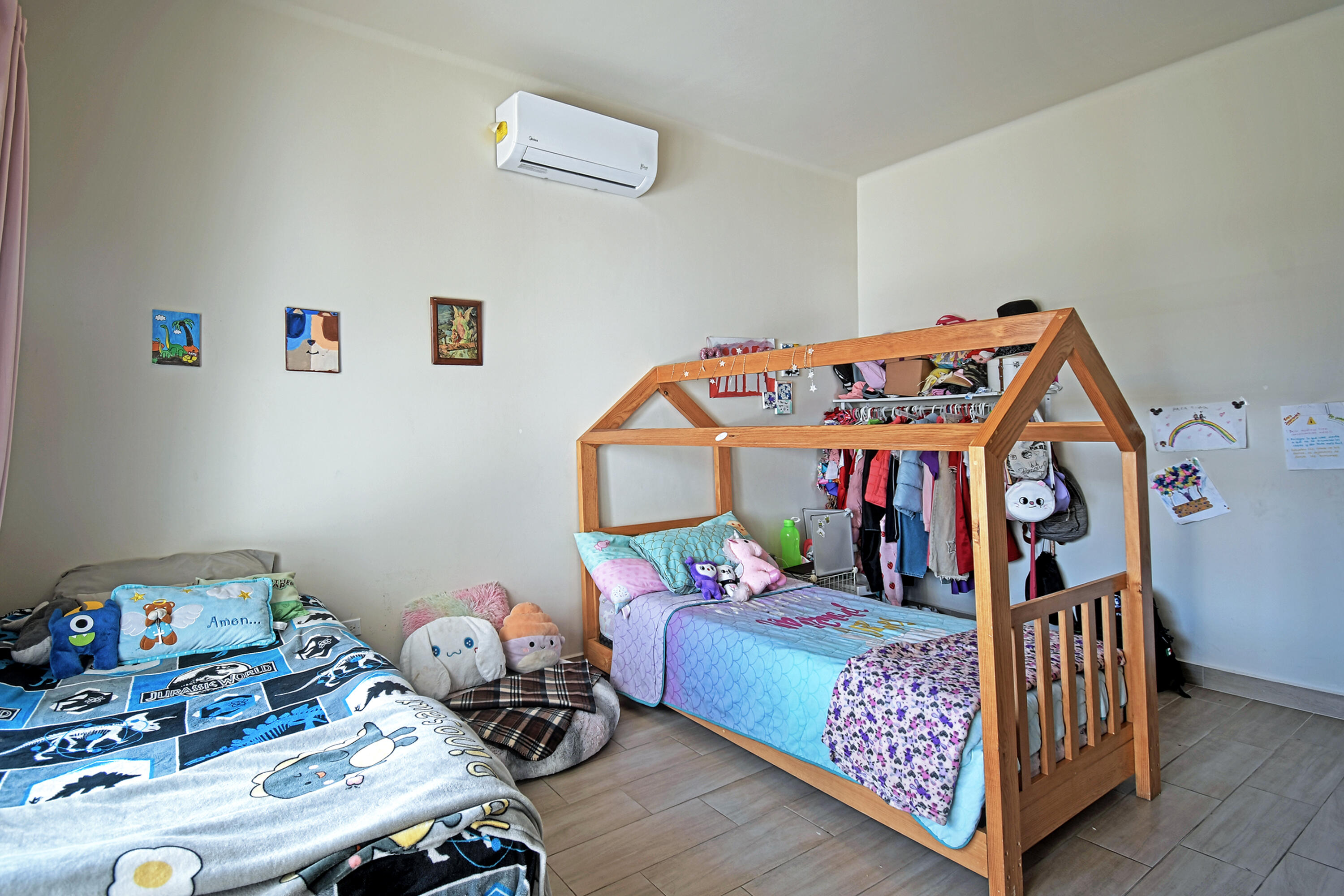 MLS #25-1989 image #17