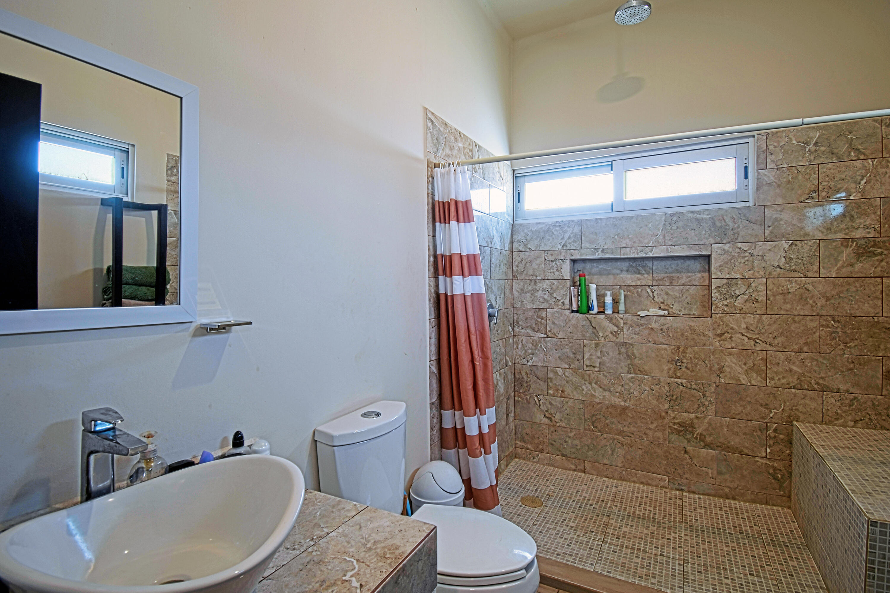 MLS #25-1989 image #25