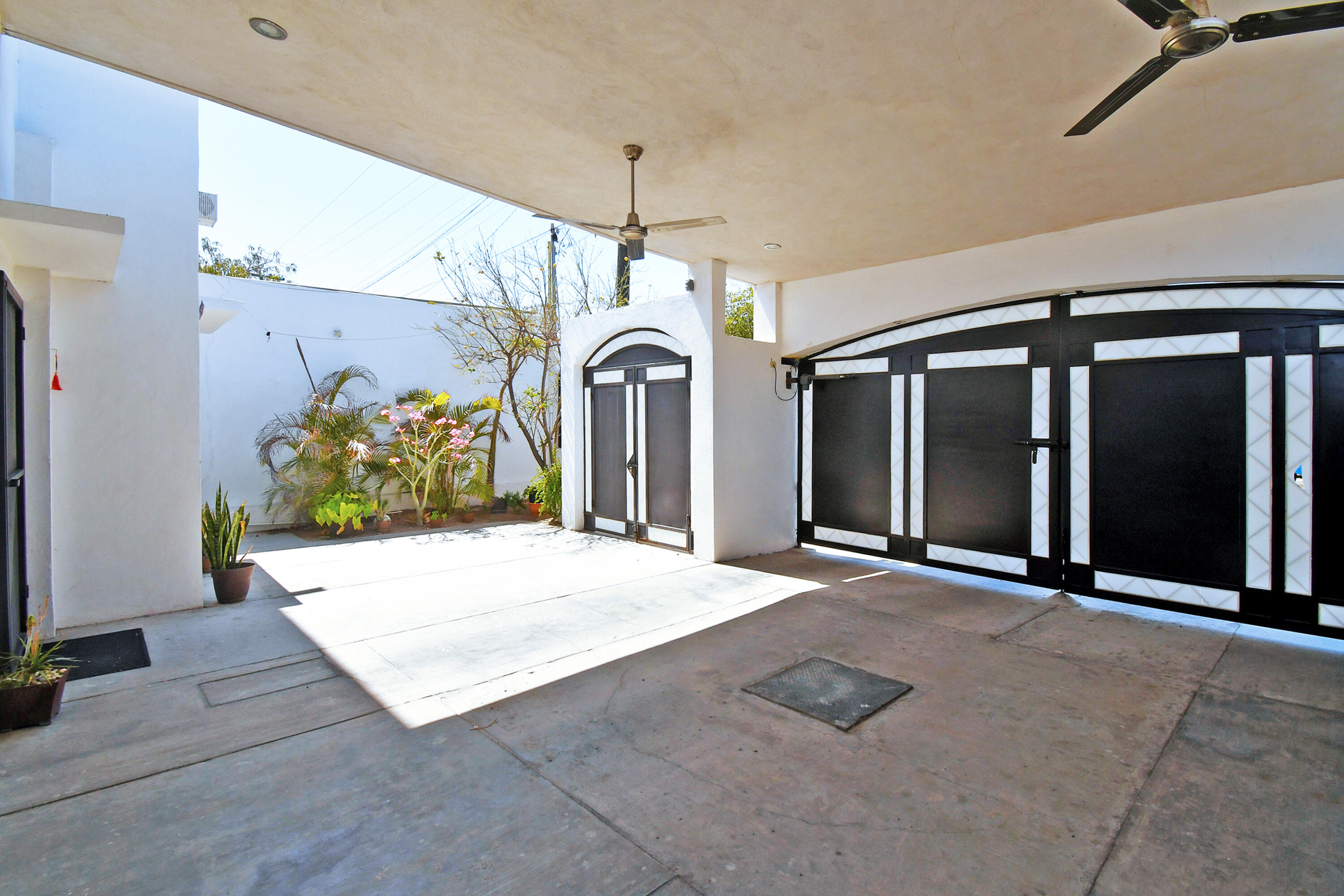 MLS #25-1989 image #44