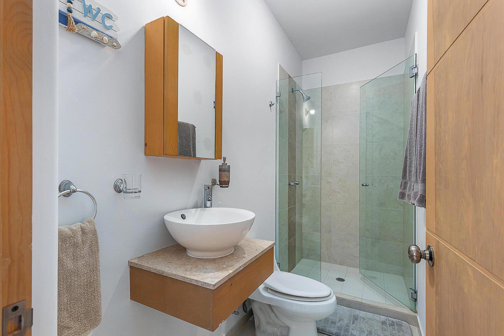 MLS #25-2004 image #10