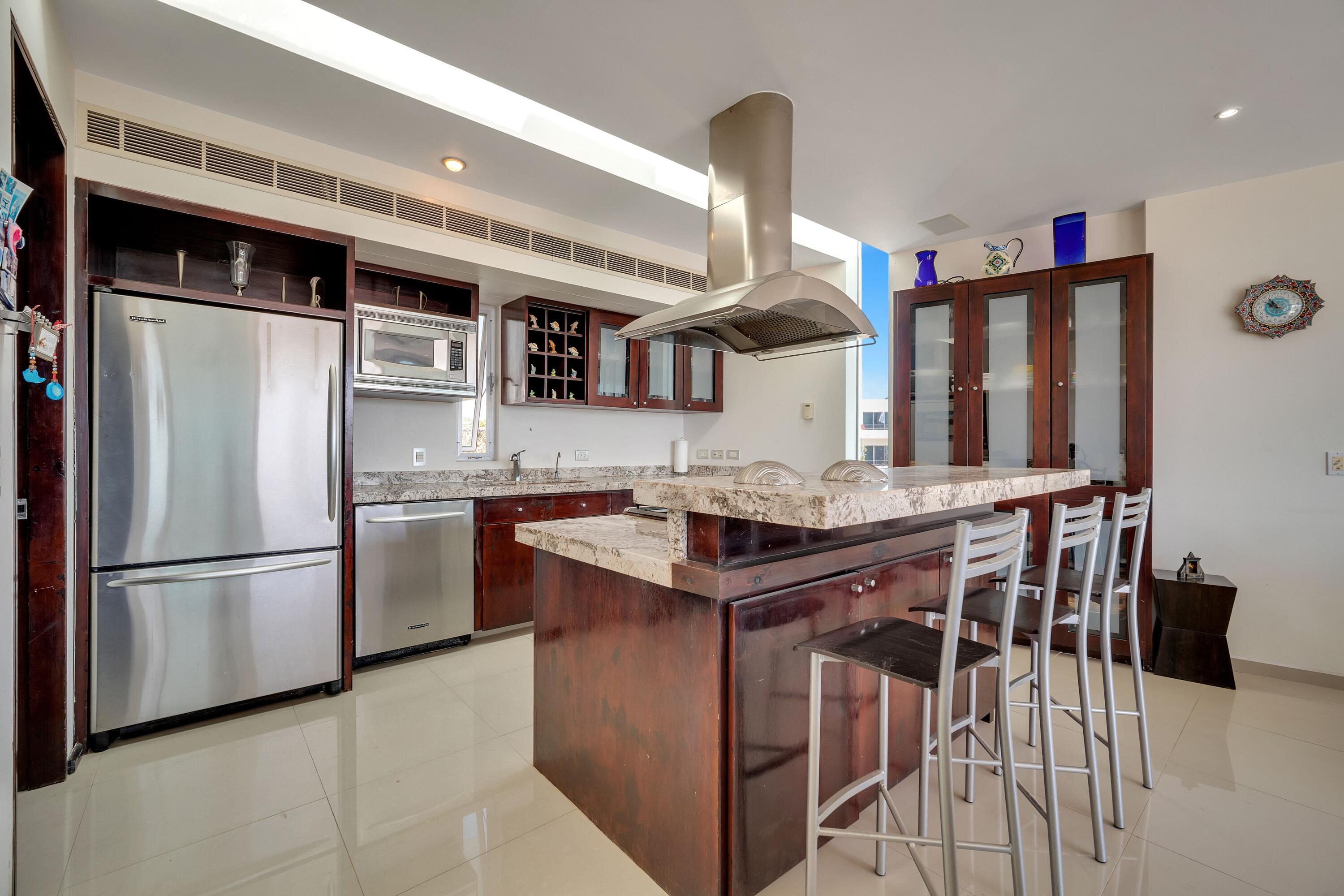 MLS #25-2057 image #18