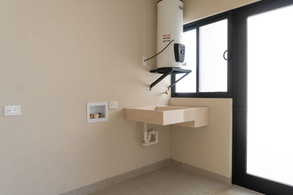 MLS #25-2060 image #11