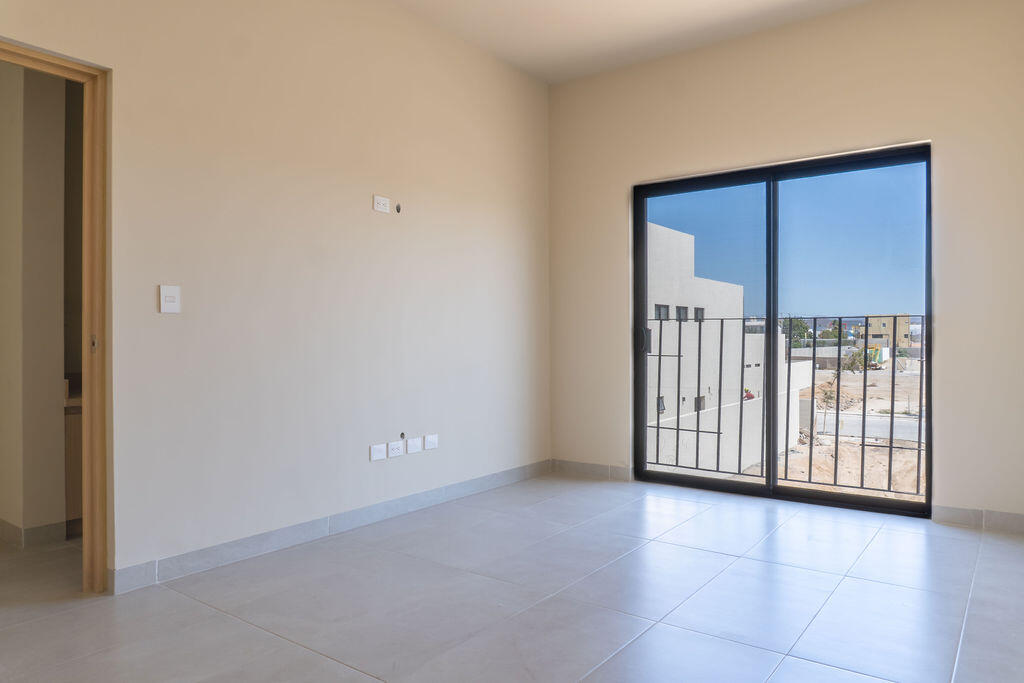 MLS #25-2063 image #8