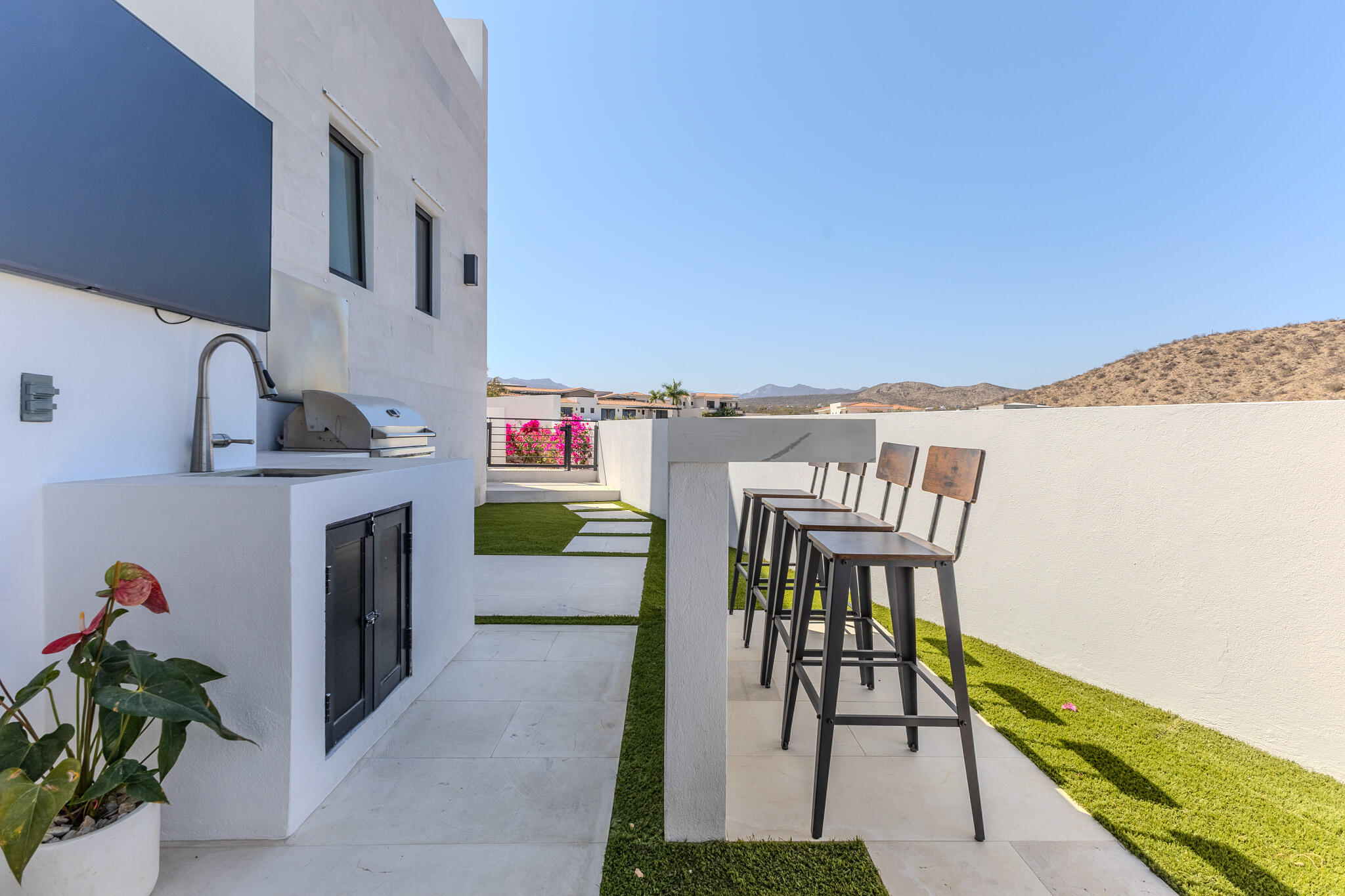 MLS #25-2067 image #30