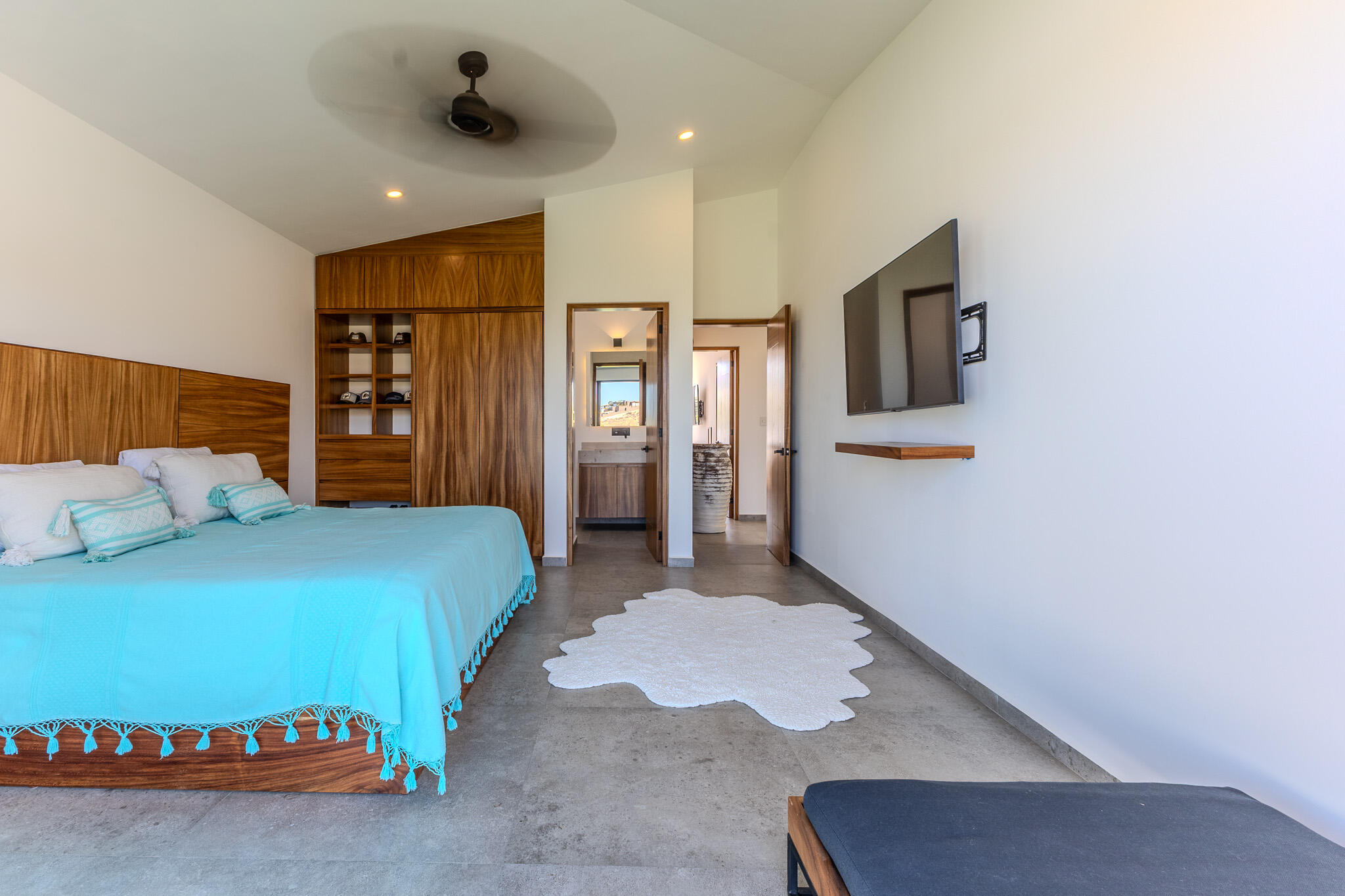 MLS #25-2067 image #55