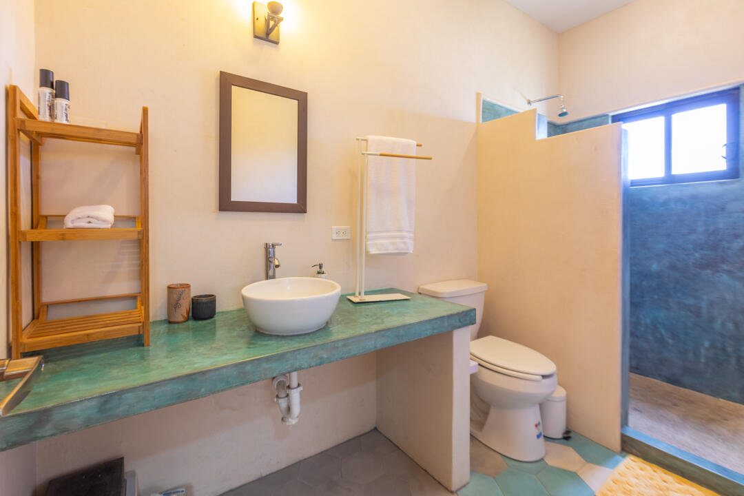 MLS #25-2143 image #15