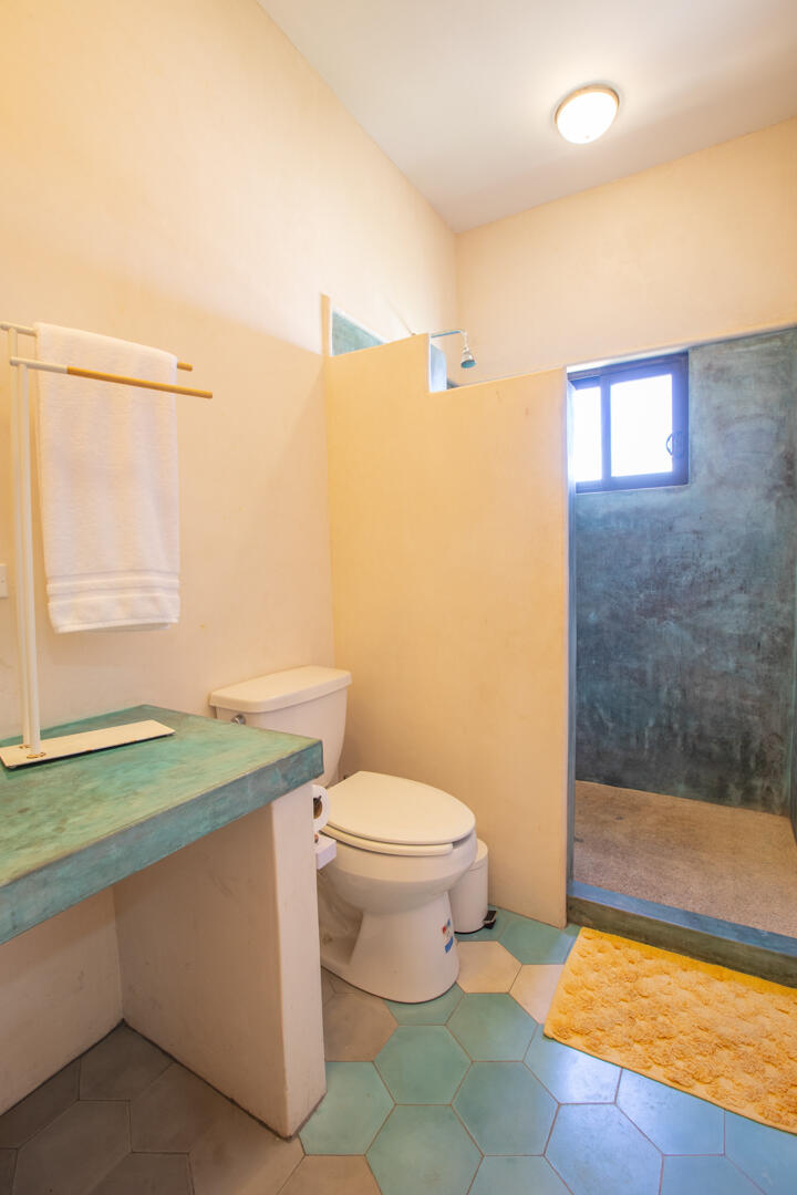 MLS #25-2143 image #17