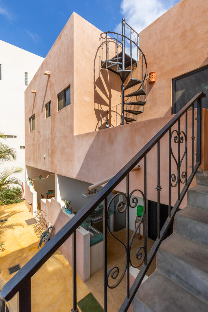 MLS #25-2143 image #24